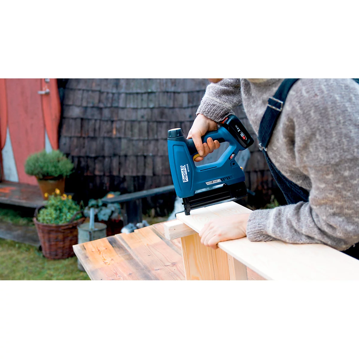 Rapid BTX606 accu tackerset, LCD-display, LED werklamp vooraan, 6-traps aandrijfkracht, incl. Bosch oplaadbare accu