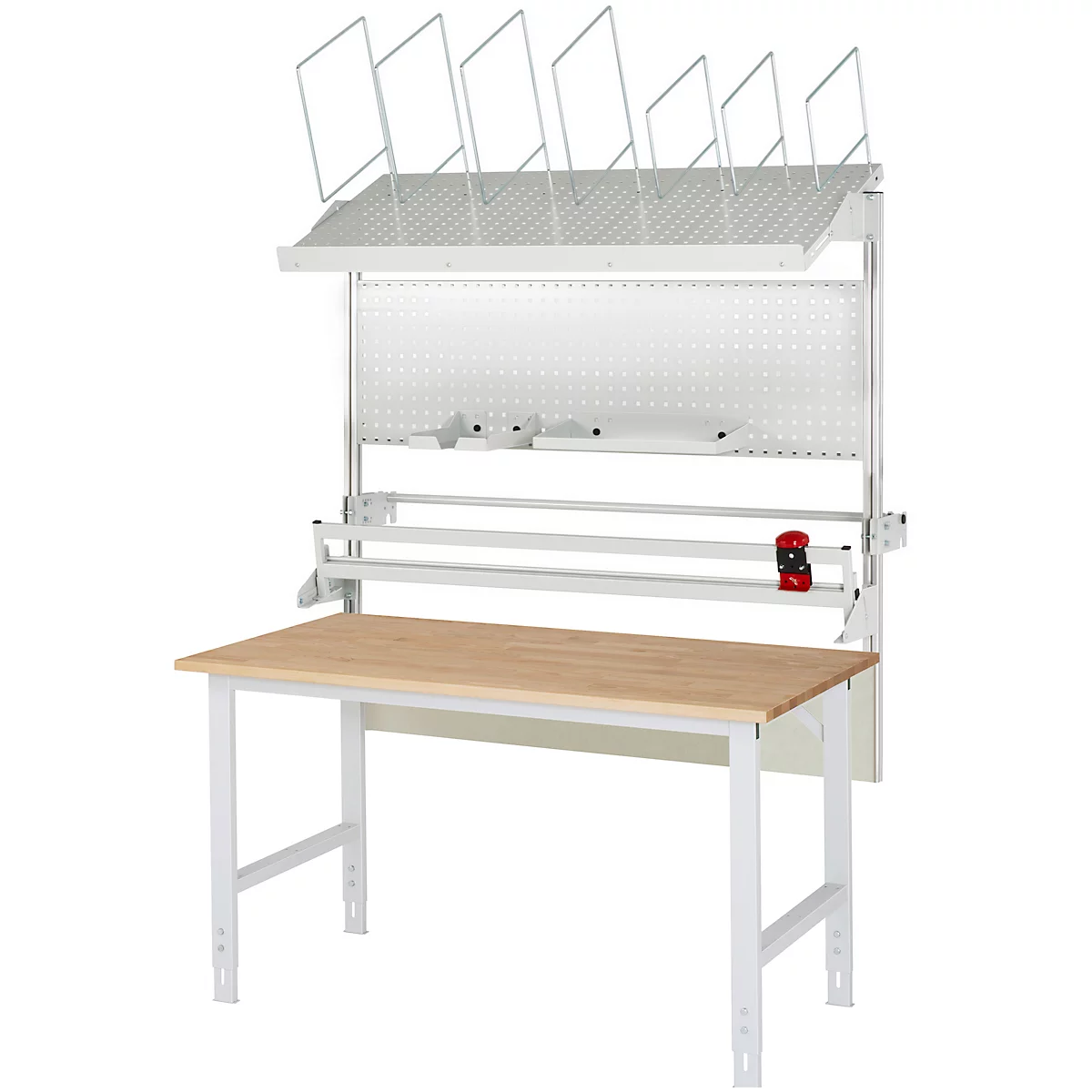Werkbank mit Wandregal. Tischplatte aus Holz, weißes Gestell, Hängeregal mit Papierhaltern.