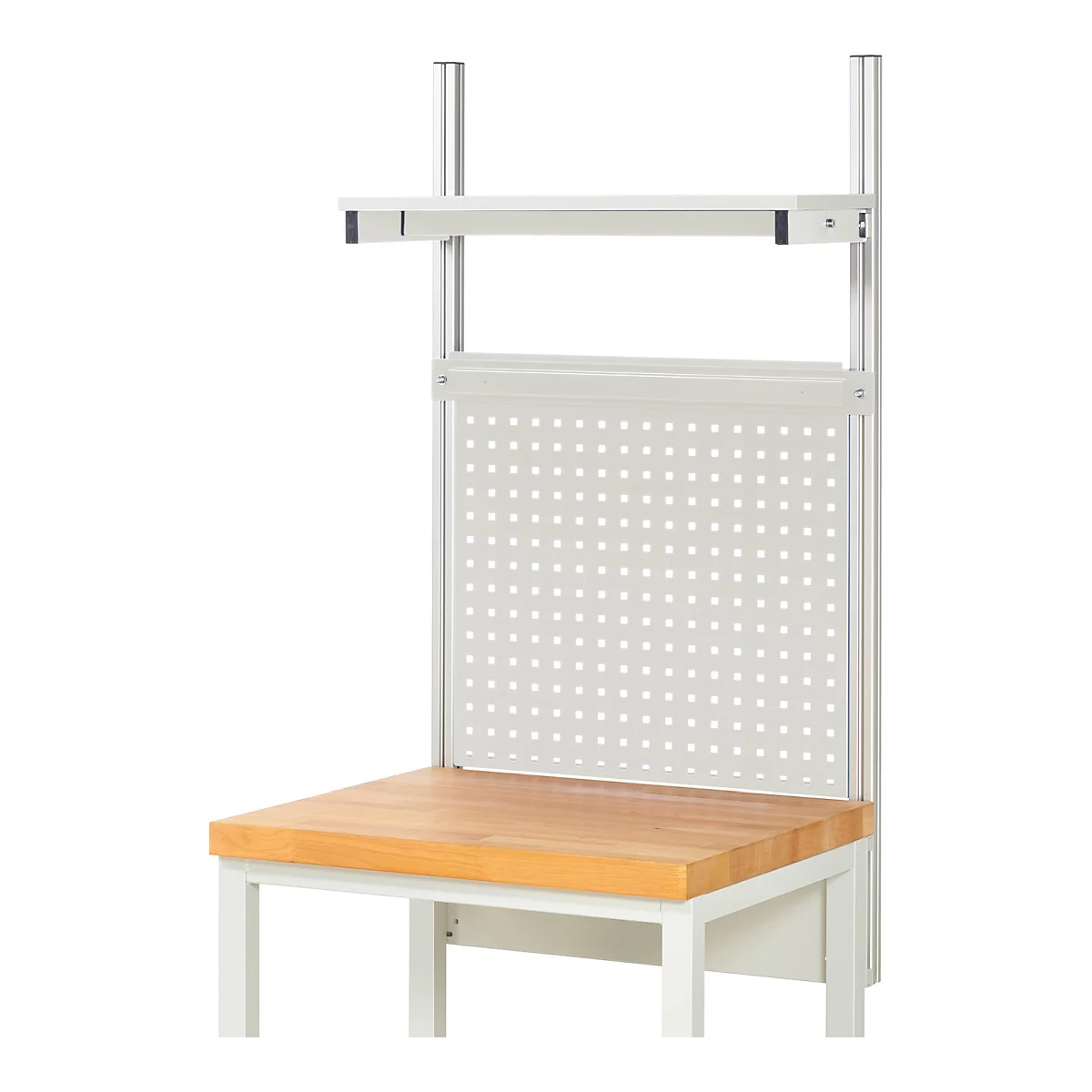 Établi avec panneau perforé et étagère, dessus en bois clair et cadre gris clair.