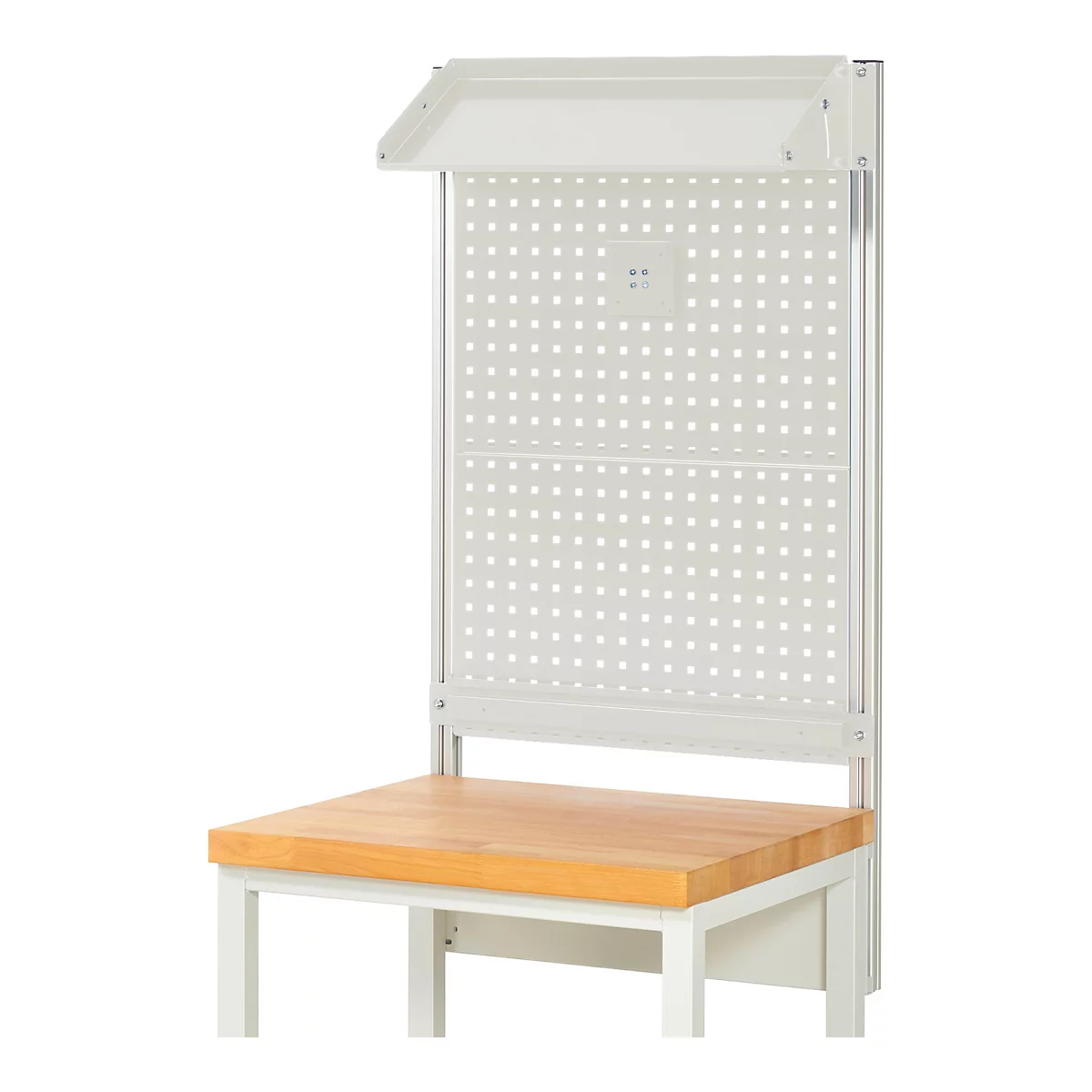 Établi avec panneau perforé et plateau de table en bois. Un cadre blanc entoure le panneau perforé et un cache incliné. Les pieds de la table sont blancs.