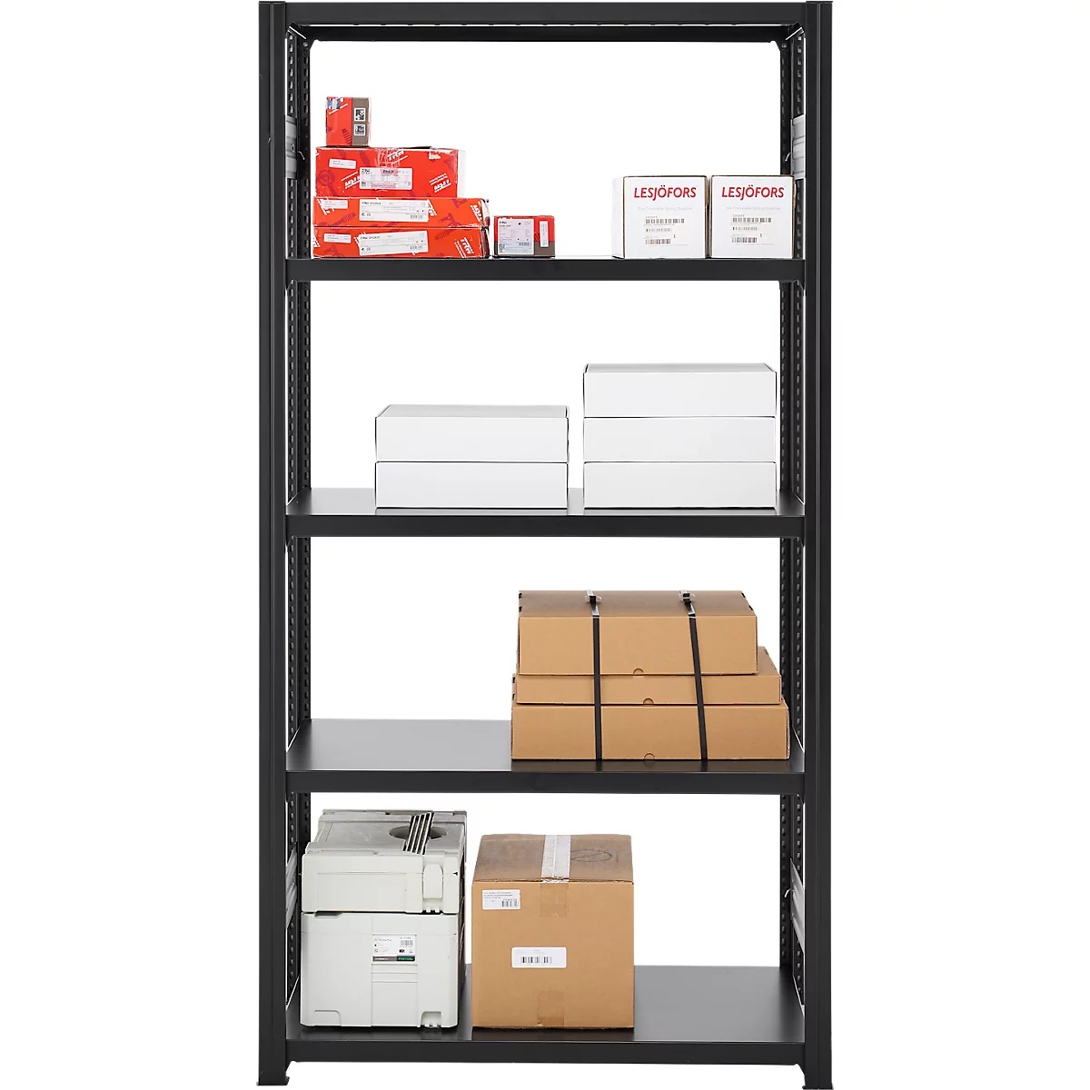 Étagère métallique noire avec diverses boîtes et appareils. Les étagères supérieures sont remplies de petites boîtes et de cartons.