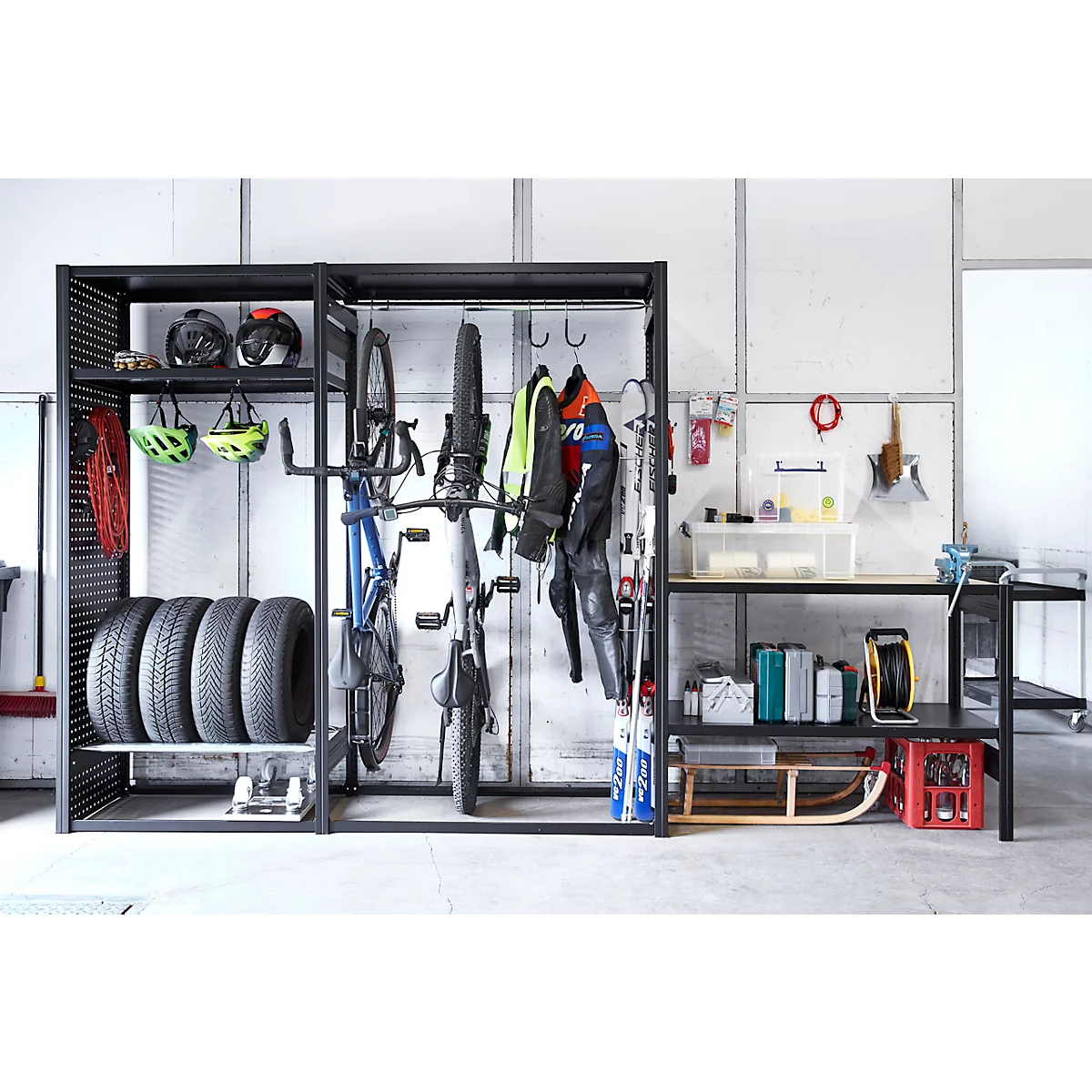 Rayonnage de loisirs/multi-rayonnage emboîtable ORDO Flex, multifonctionnel, 3 tablettes, sans établi, charge admissible par élément 500 kg, L 2370 x P 635 x 2200 mm, noir profond RAL 9005