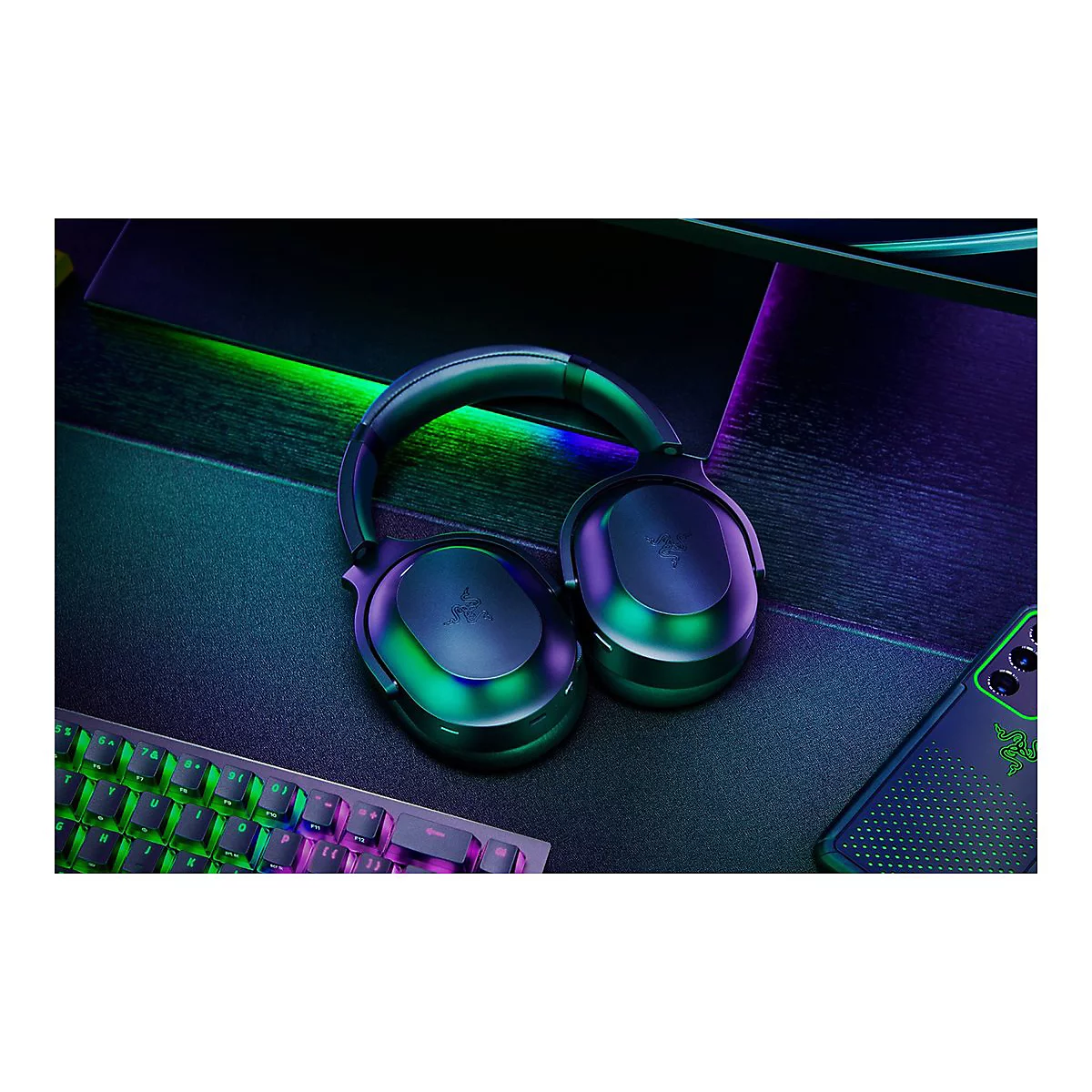 Razer Barracuda Pro - Headset - ohrumschließend - Bluetooth / 2,4 GHz Funkfrequenz - kabellos - aktive Rauschunterdrückung