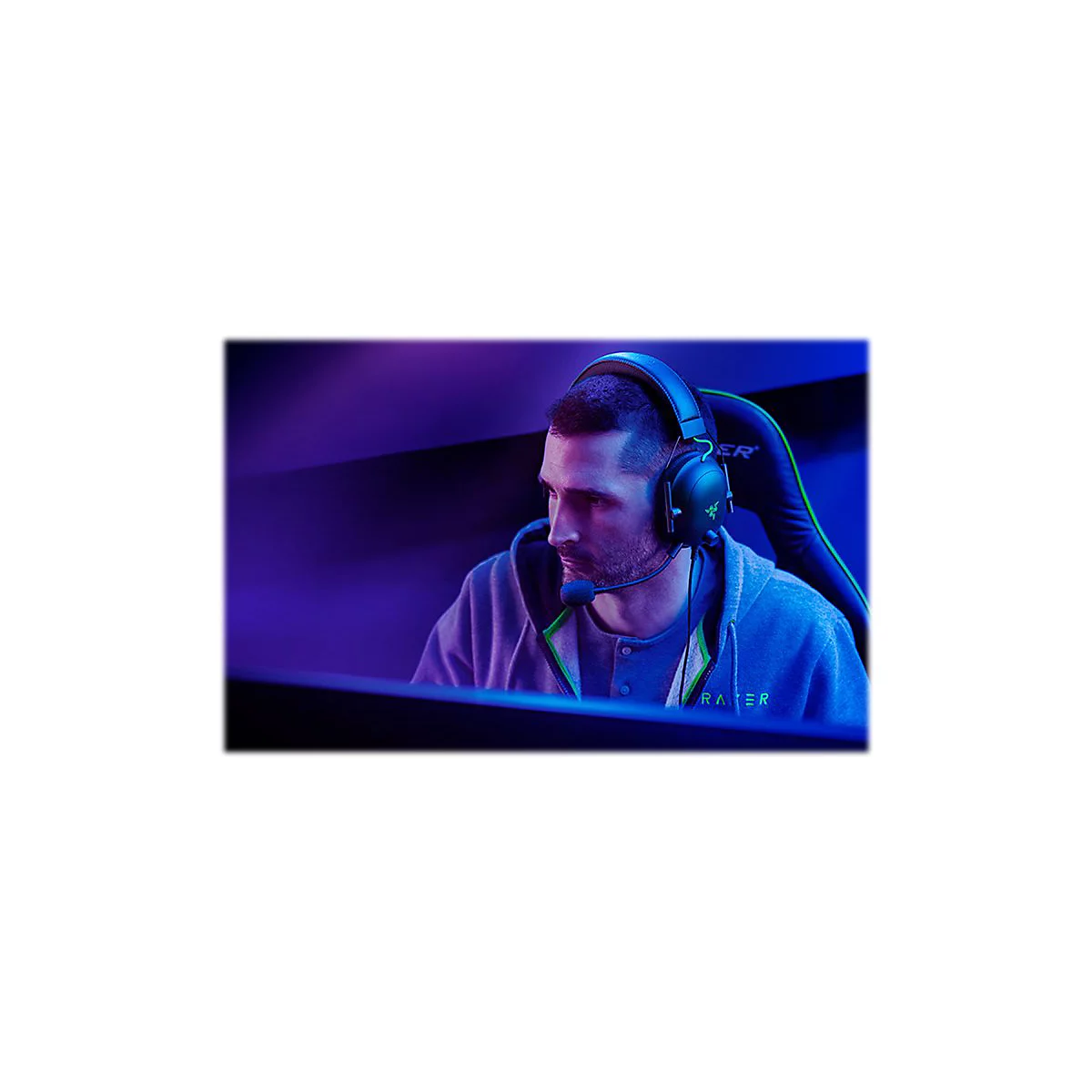 Razer BlackShark V2 - Headset - ohrumschließend - kabelgebunden - 3,5 mm Stecker - Geräuschisolierung