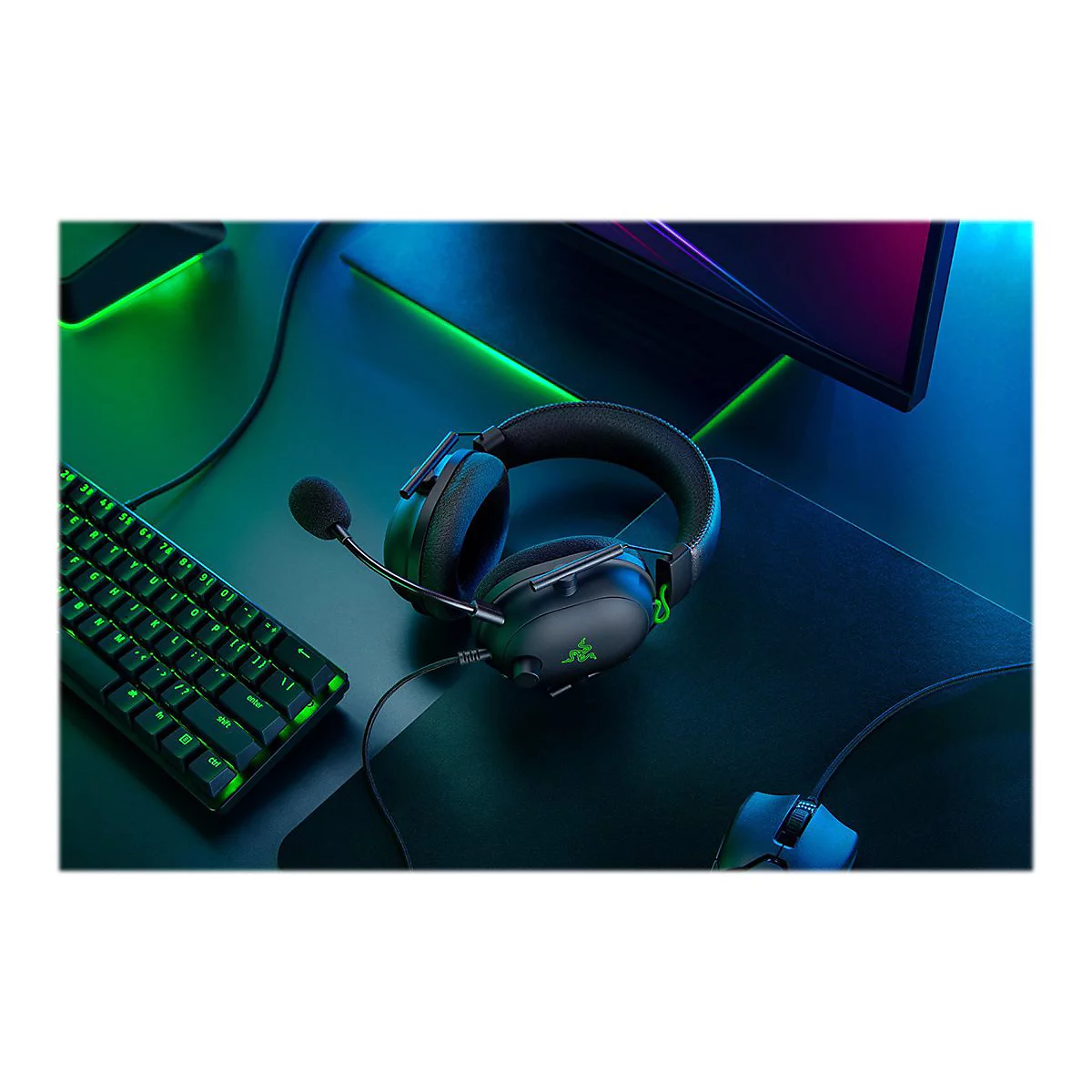 Razer BlackShark V2 - Headset - ohrumschließend - kabelgebunden - 3,5 mm Stecker - Geräuschisolierung