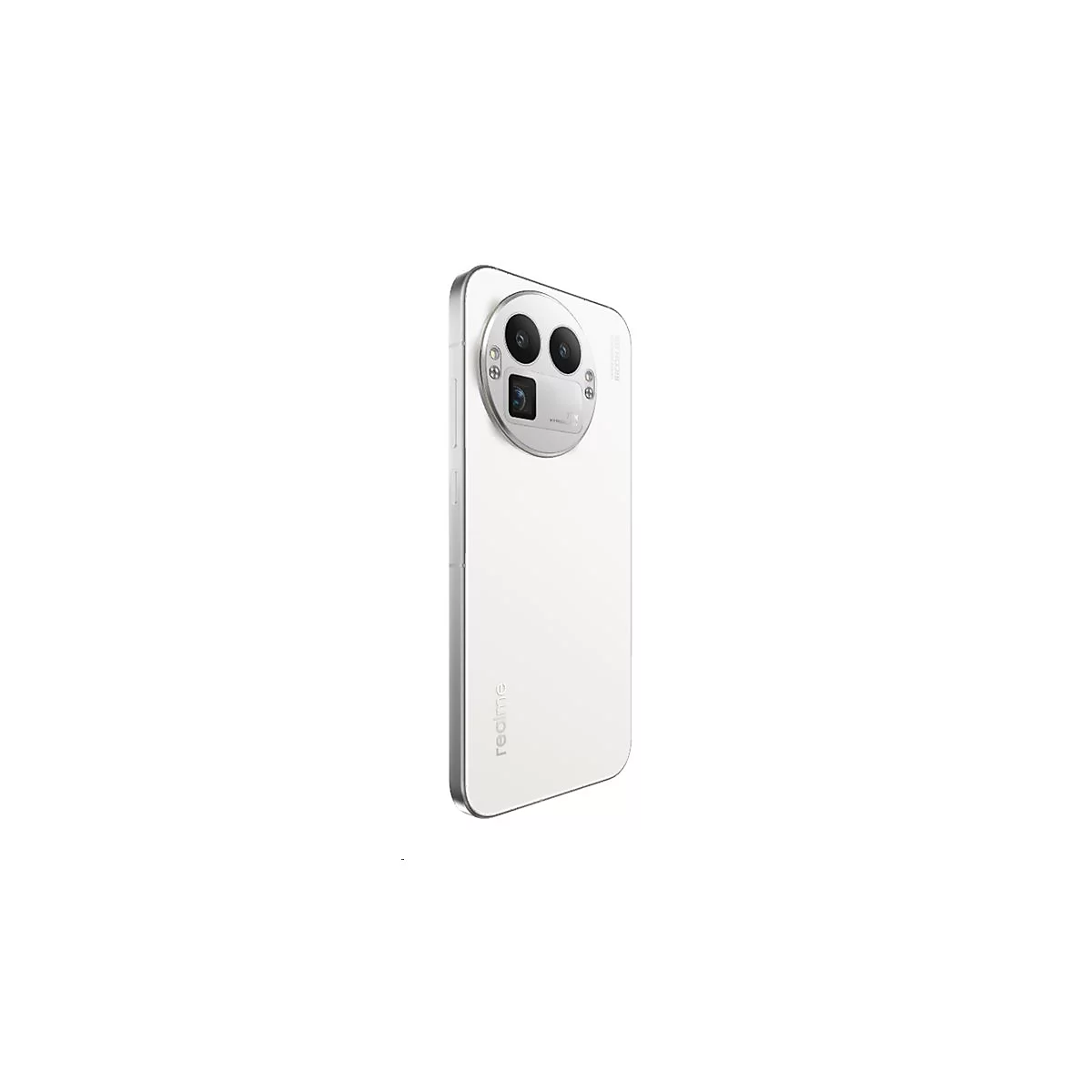 Weißes Realme Smartphone von schräg hinten mit markantem, rundem Kameramodul auf weißem Hintergrund.