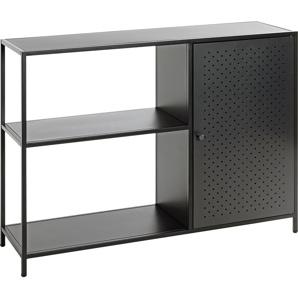Schwarzes Sideboard mit offenen Fächern und einer Lochblechtür.