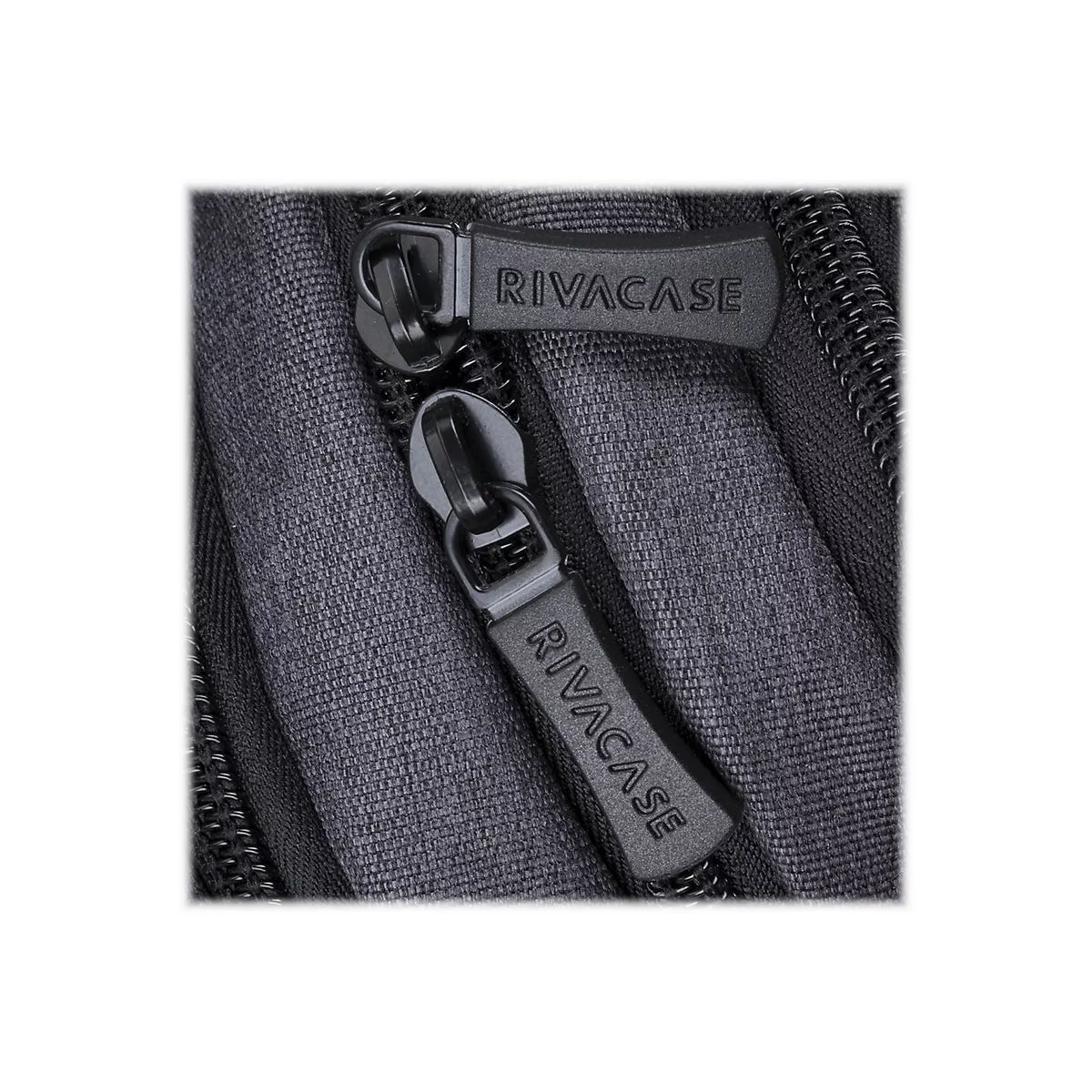Nahaufnahme von zwei schwarzen ReiÃŸverschlÃ¼ssen mit RIVACASE-Logo.