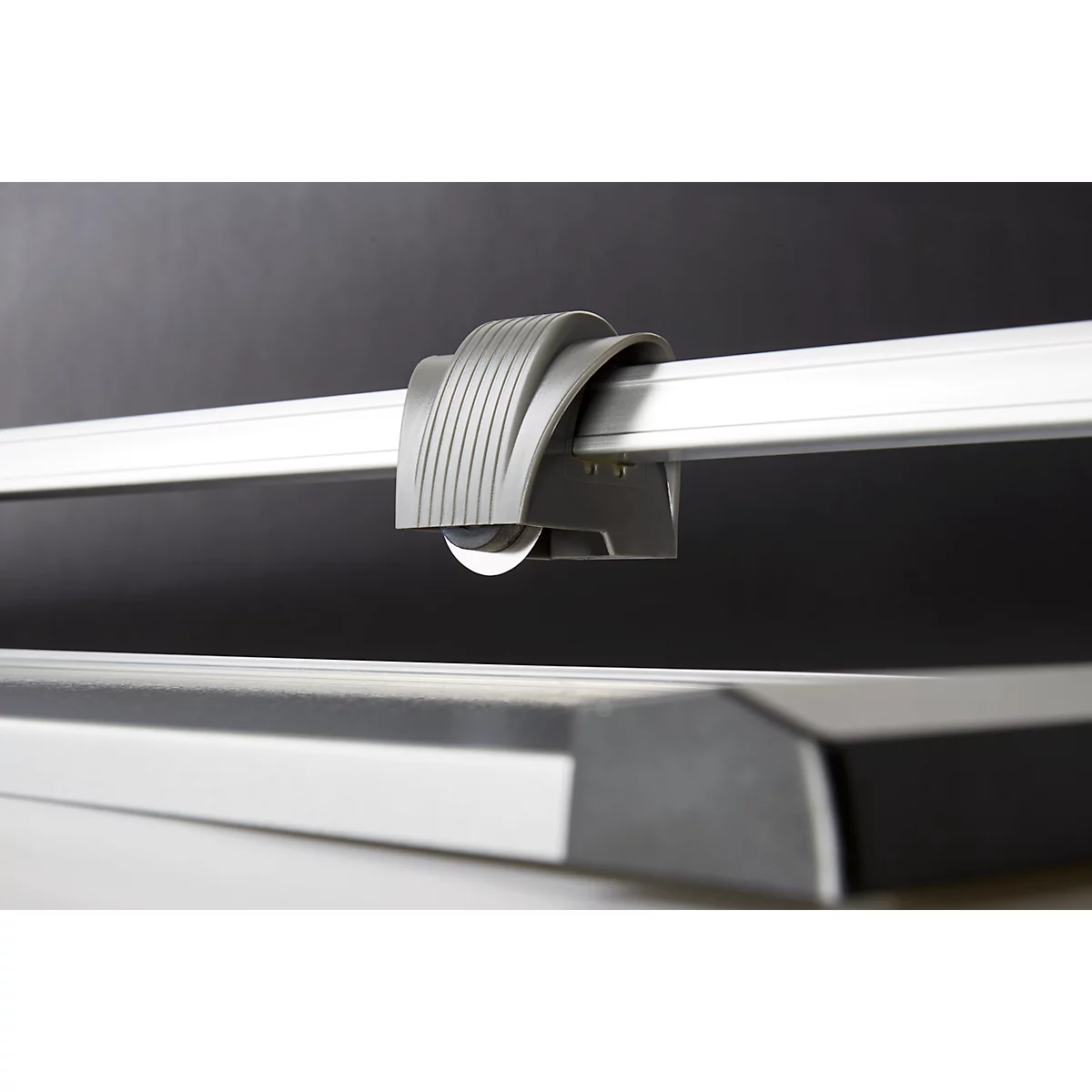Rollensnijder A3 SH R38, voor formaten tot A3, snijcapaciteit 8 vel, B 210 x D 610 x H 72 mm, metaal, zilver-zwart