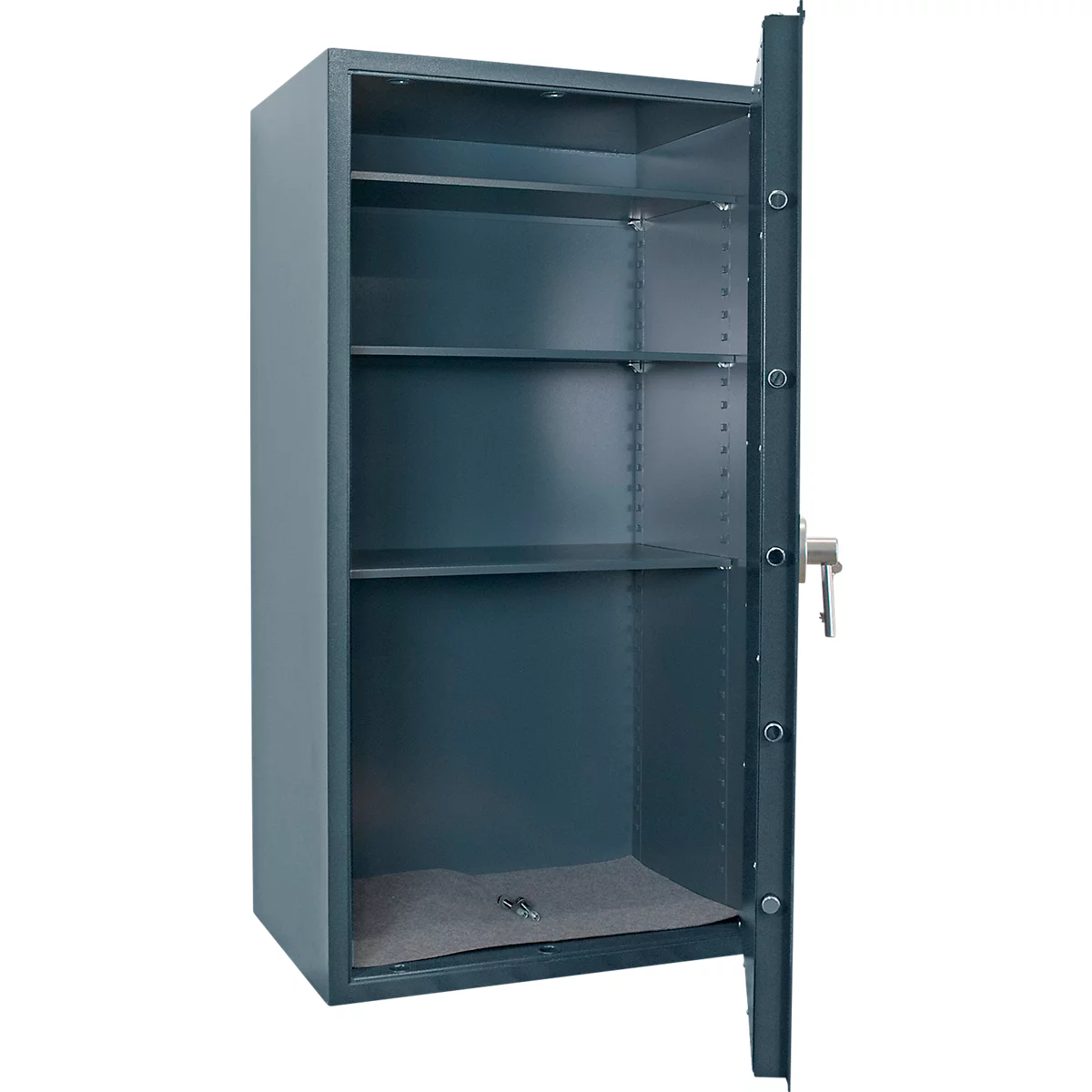 Armoire en acier ouverte et vide avec trois étagères. Intérieur gris. L'armoire est légèrement ouverte.