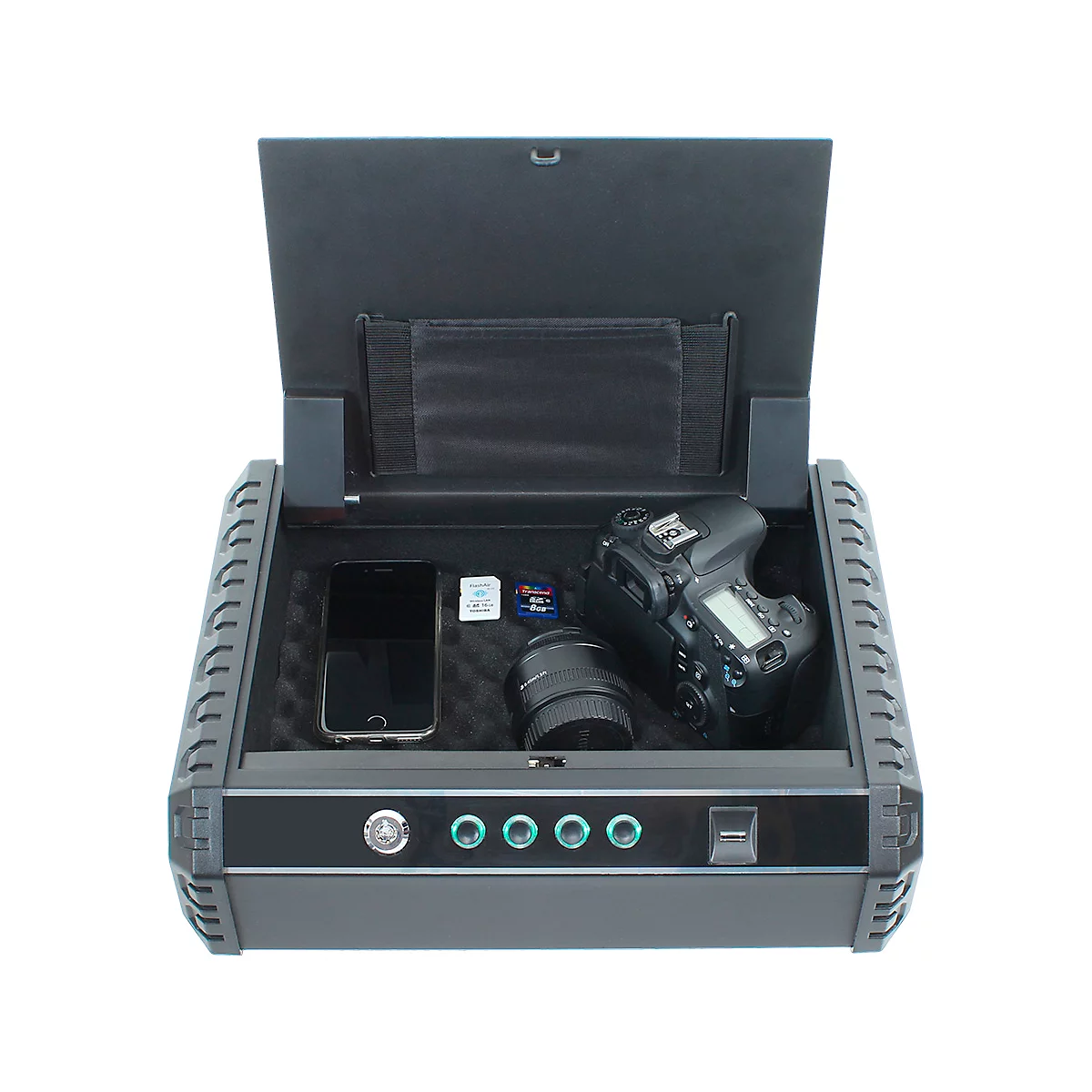 Offene schwarze Box mit Kamera, Objektiv, Handy und Speicherkarten. Knöpfe und ein Fingerabdrucksensor auf der Vorderseite.