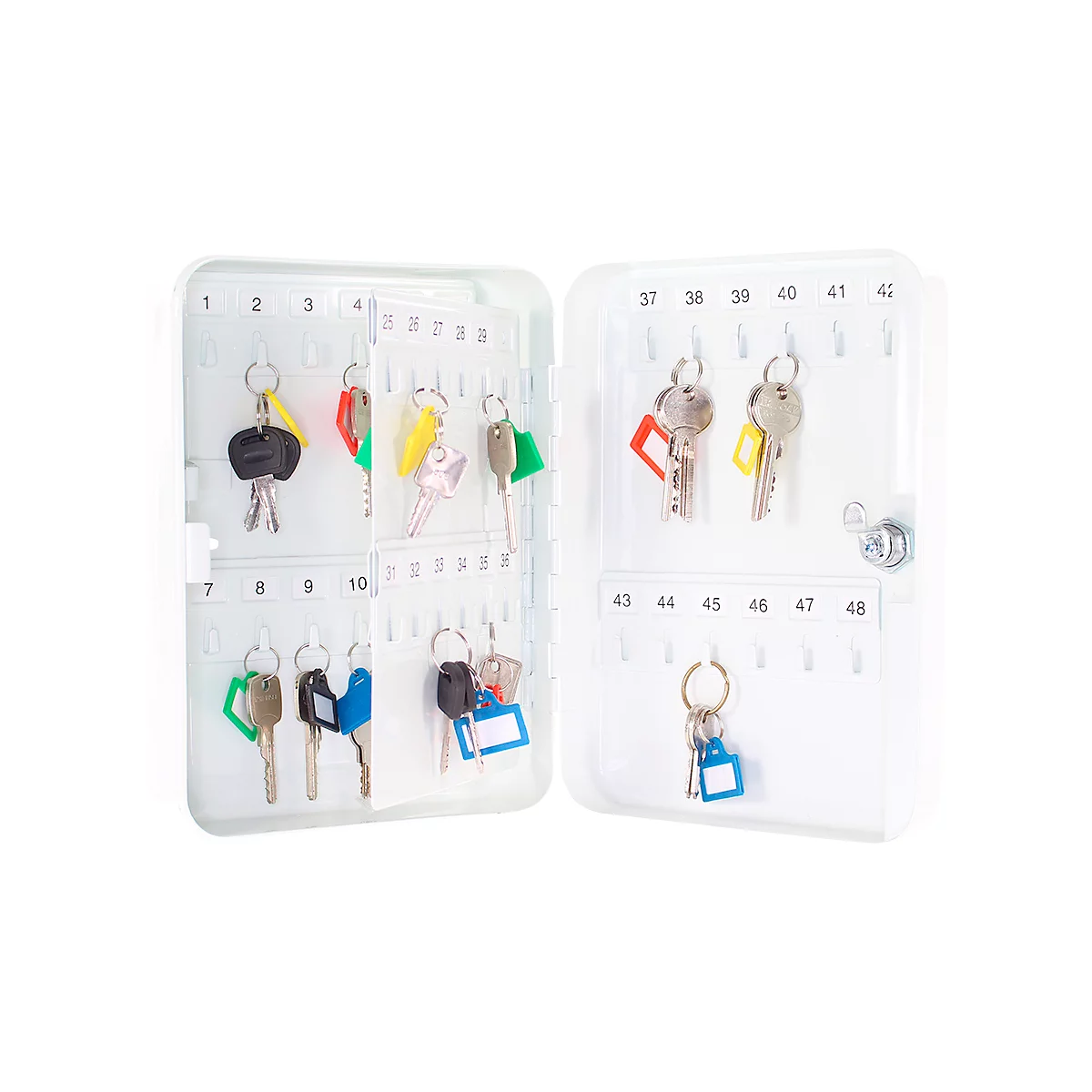 Open witte sleutelkast met meerdere sleutels, elk met gekleurde labels, genummerd van 1 tot 48.