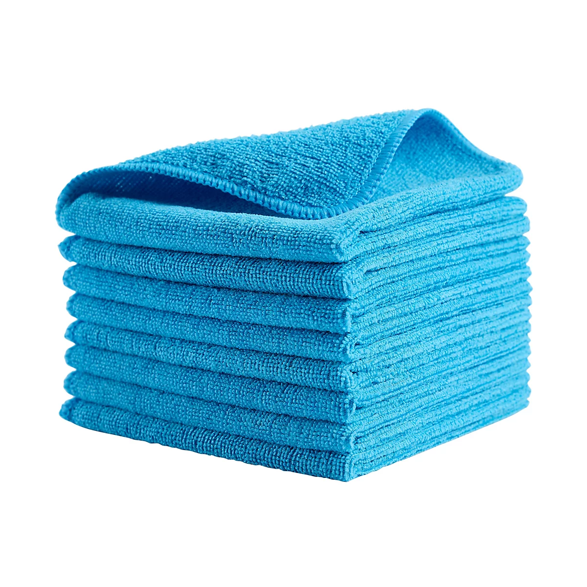 Une pile de chiffons en microfibre bleus. Les chiffons sont carrés et disposés sur un fond blanc.