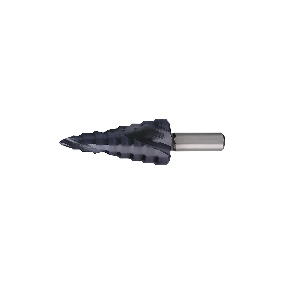 Ein schwarzer Stufenbohrer mit silberfarbenem Schaft. Auf dem Bohrer sind Größenangaben eingraviert.