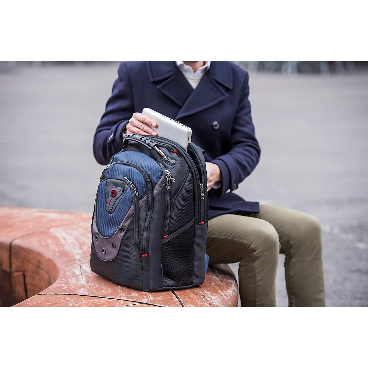 Sac à dos pour ordinateur portable Wenger Ibex, ordinateurs portables de 15.6'-17.3', compartiment pour ordinateur portable, poches latérales en filet, L 230 x l 340 x H 470 mm, 25 l, polyester, noir/bleu/gris