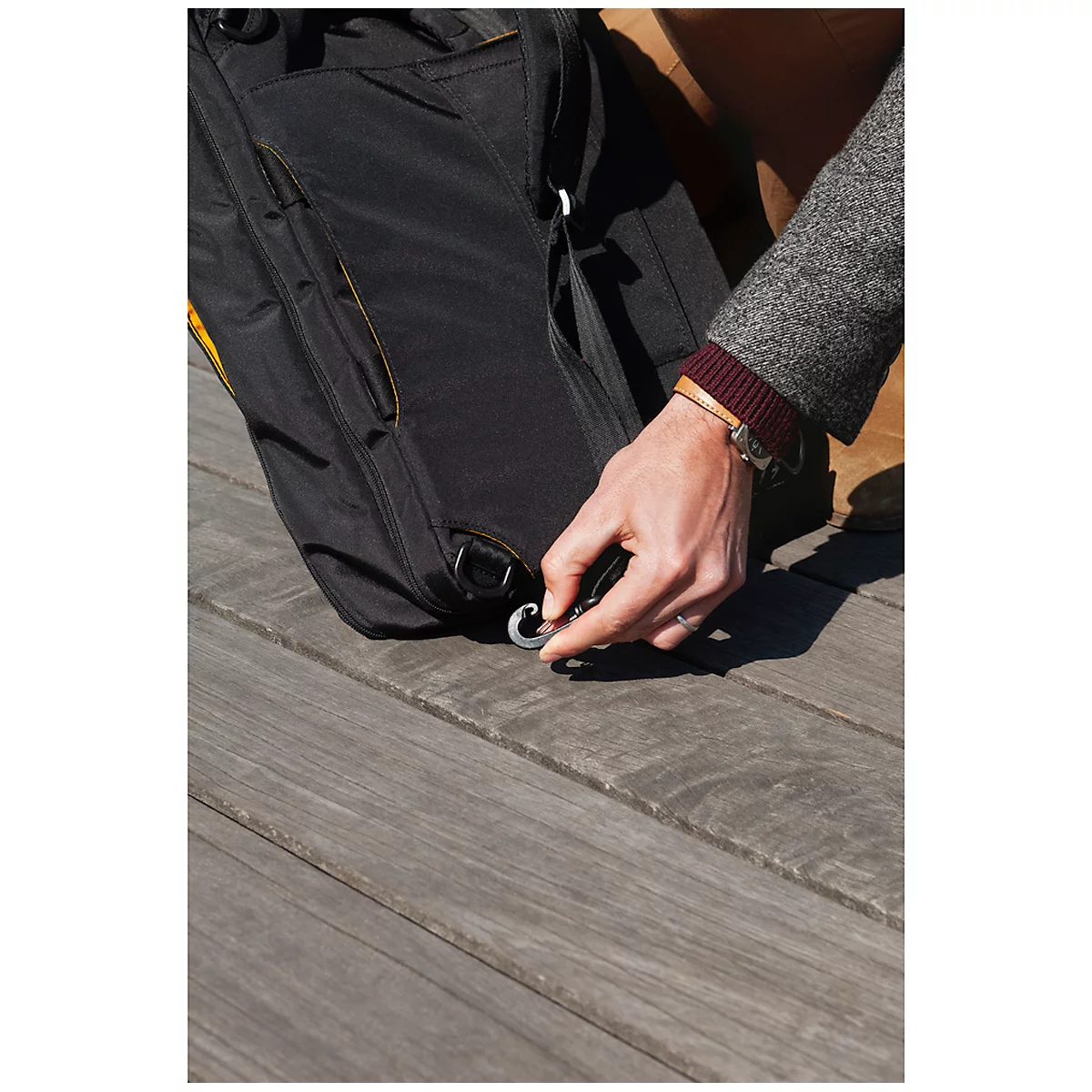 Sacoche pour ordinateur portable Exacompta Dual Exacitve, pour ordinateurs portables jusqu'à 15,6', documents jusqu'à DIN A4, L 320 x P 110 x H 490 mm, polyester, noir