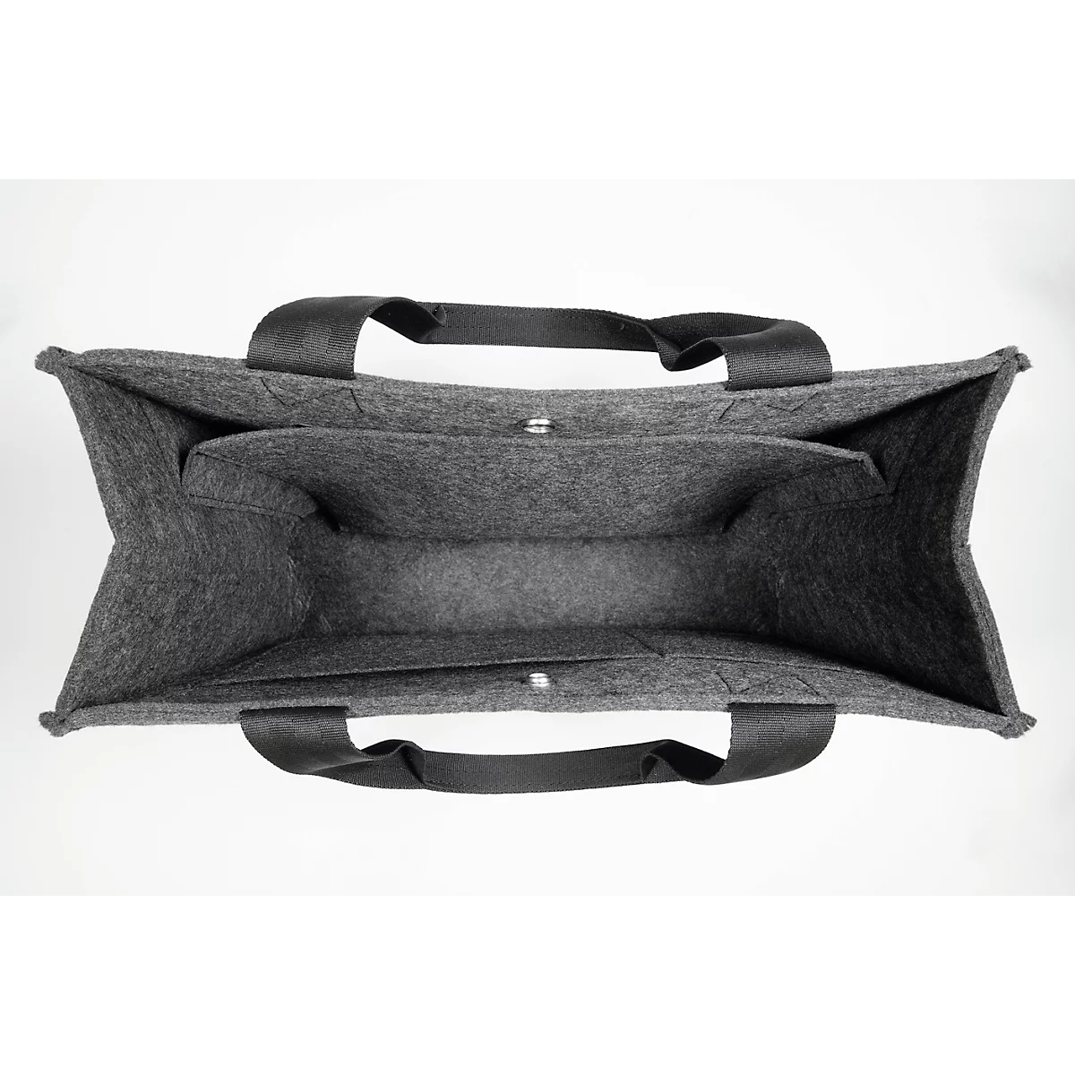 Sac en feutre gris vu d'en haut. Poignées noires. Plusieurs compartiments à l'intérieur, fermables avec des boutons.