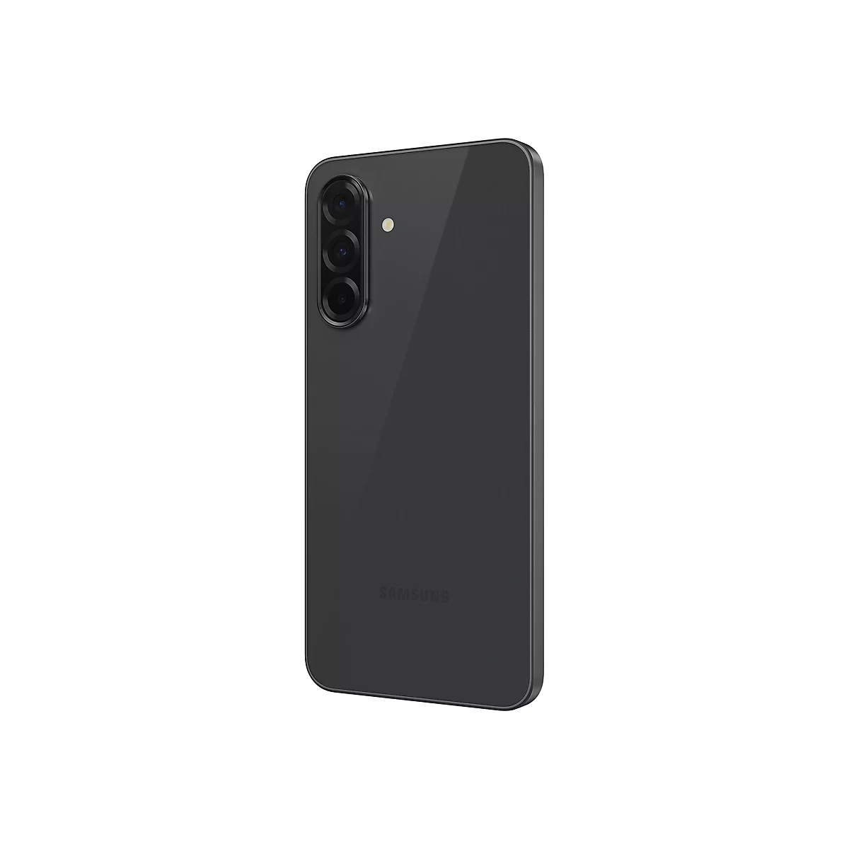 Ein graues Smartphone mit drei Kameras, liegt leicht schräg auf weißem Hintergrund.