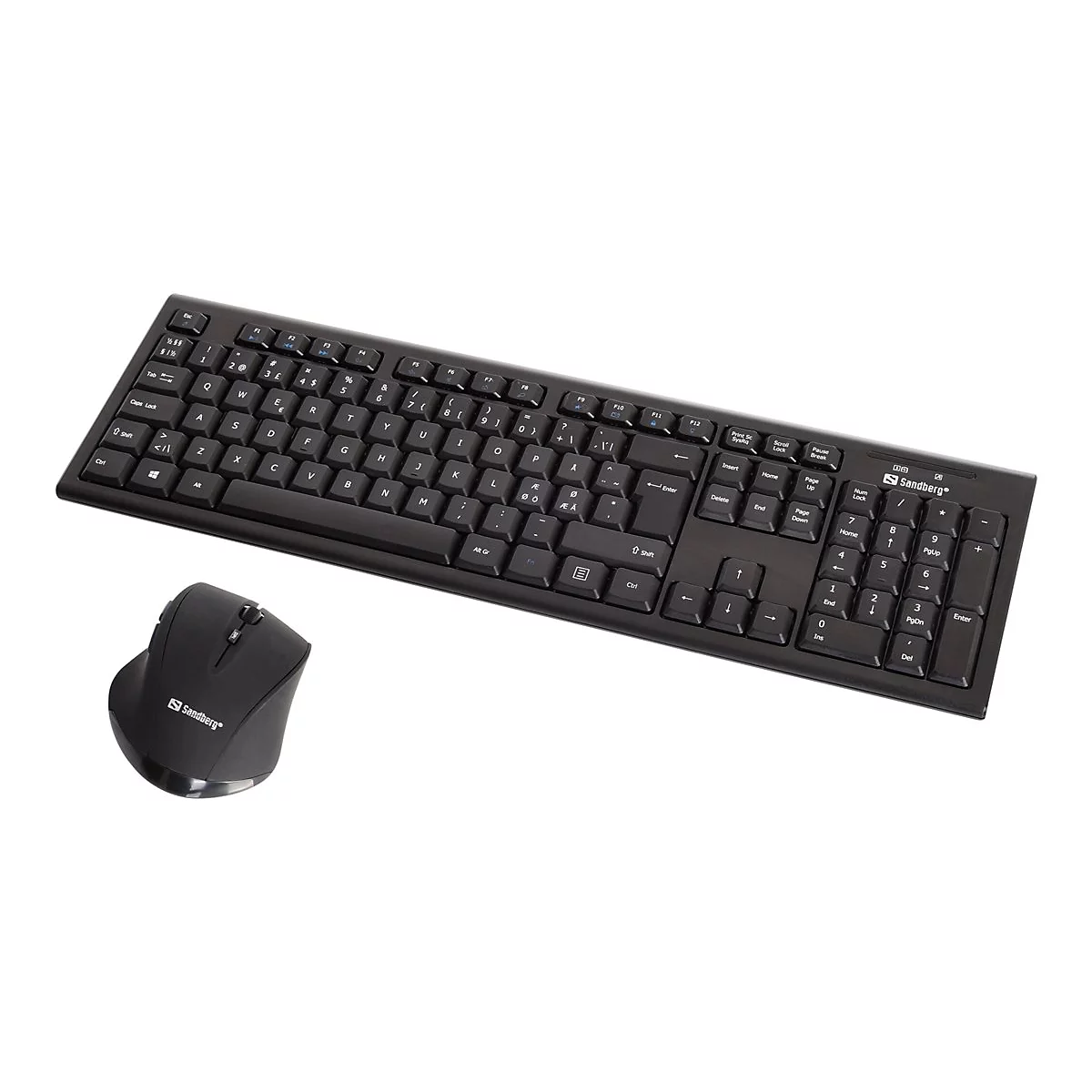 Schwarze Tastatur und Maus von Sandberg, vor weißem Hintergrund. Die Tastatur hat eine Zifferntastatur.