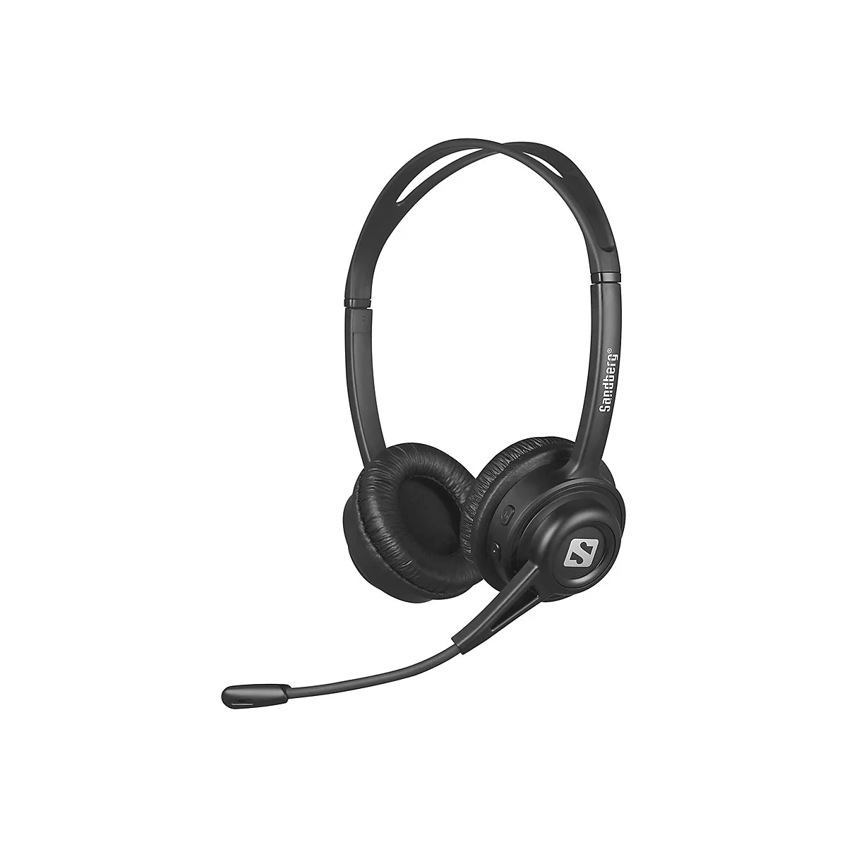 Schwarzes Sandberg-Headset mit Ohrpolstern, Bügelmikrofon und Markenlogo auf weißem Hintergrund.