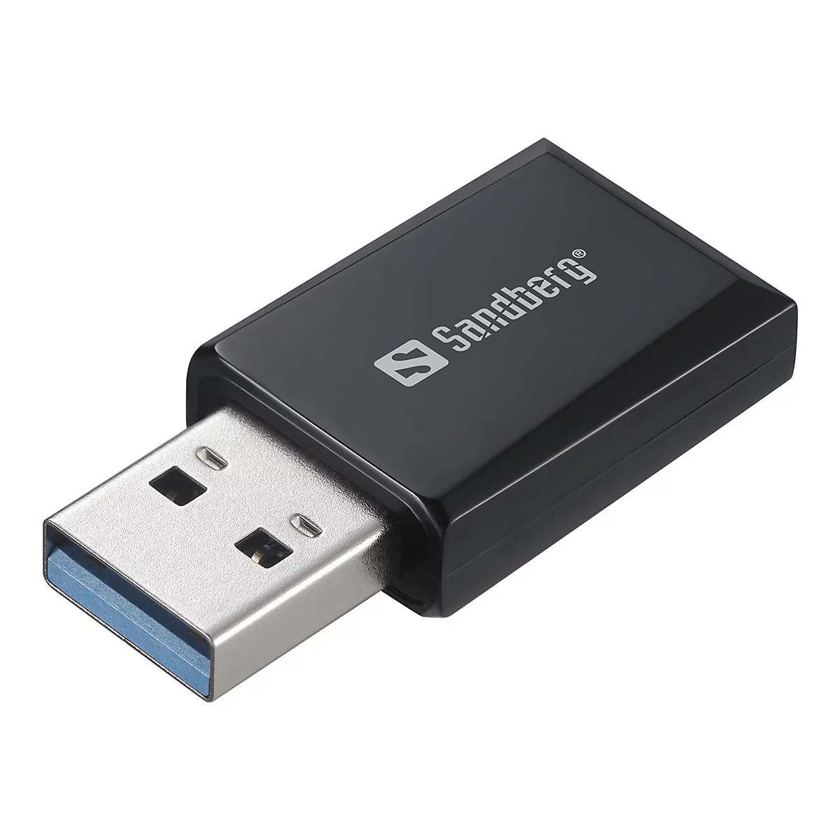 Schwarzer Sandberg USB-Stick mit USB-A-Anschluss vor weißem Hintergrund.