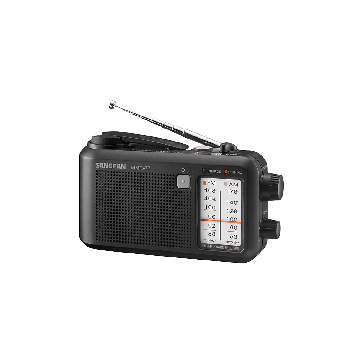 Schwarzes Sangean MMR-77 Kurbelradio mit ausziehbarer Antenne und analoger Frequenzanzeige vor weißem Hintergrund.