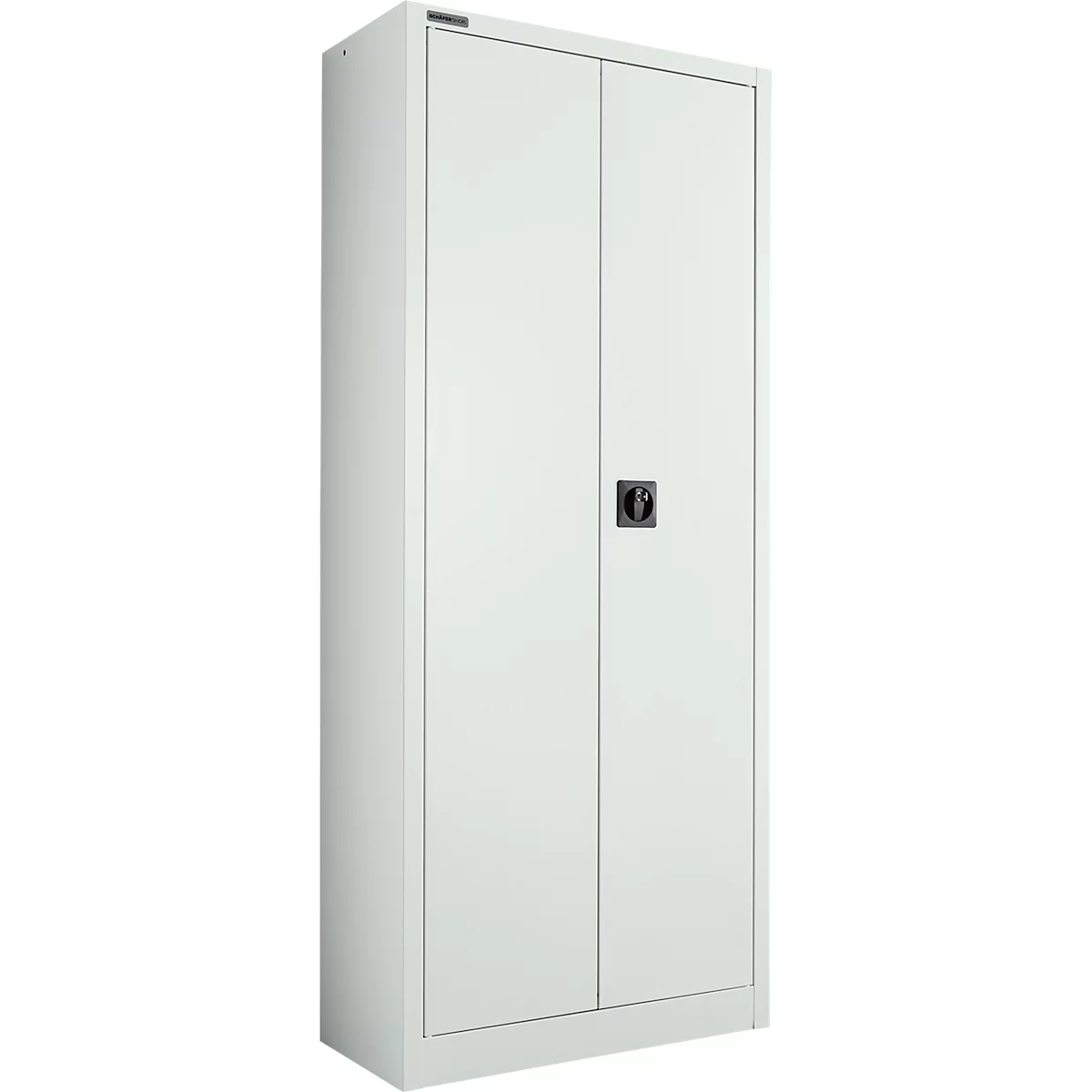 Une armoire de classement blanche avec deux portes et une poignée noire. L'armoire se dresse sur un fond neutre.