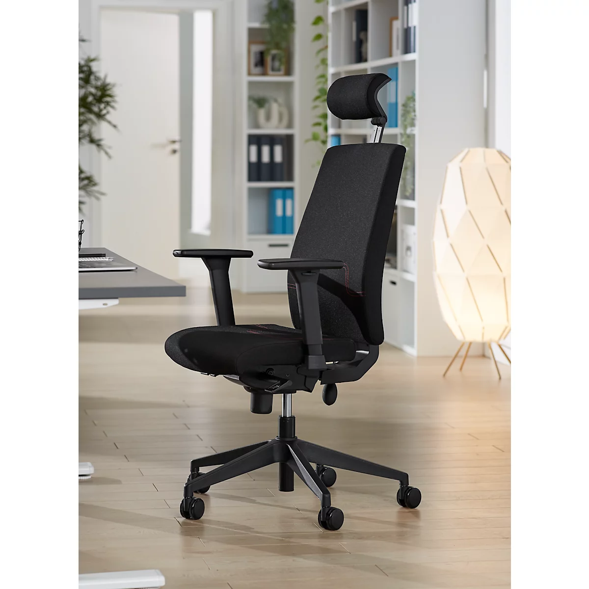 Schäfer Shop Chaise de bureau Select T4, avec accoudoirs, mécanisme synchrone, siège multicouche, soutien lombaire Airpressure, noir