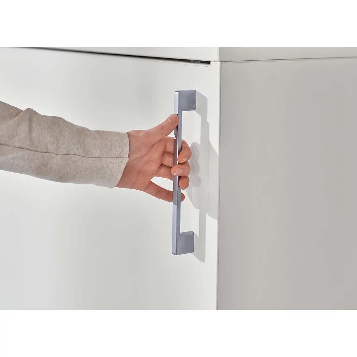 Schäfer Shop Genius Armoire à portes coulissantes TETRIS WOOD, 3 HC, L 1200 mm, socle en acier inclus, graphite/chêne