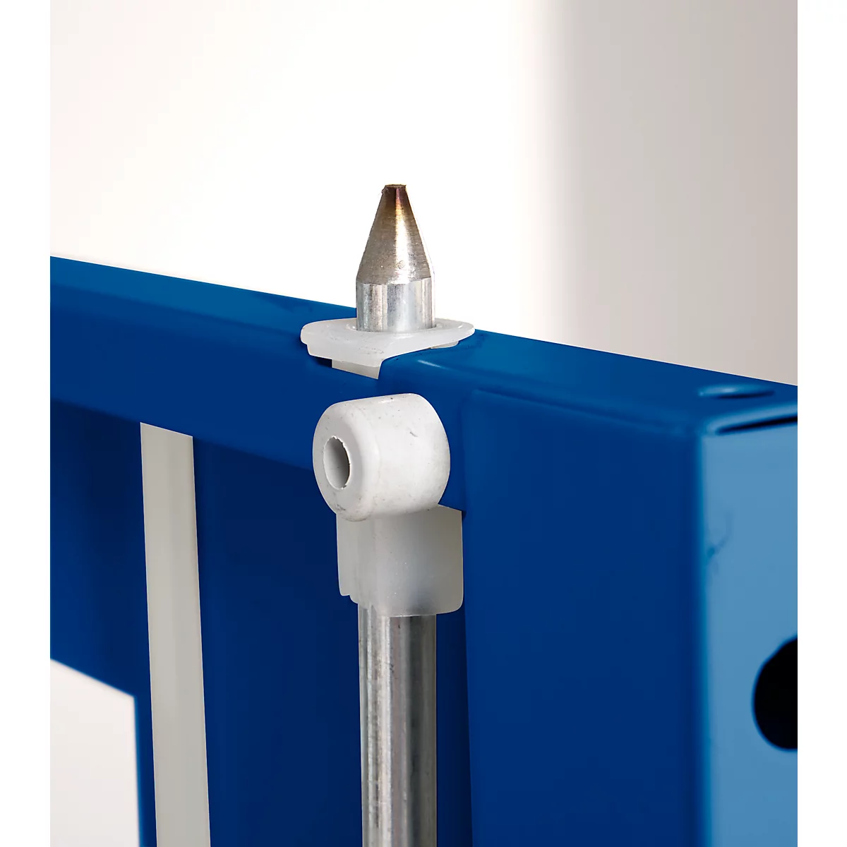 Schäfer Shop Genius Armoire en acier FS, en tôle d'acier, avec fenêtre d'inspection, trous de ventilation, L 545 x P 520 x H 1950 mm, 5 HC, jusqu'à 250 kg, alu blanc/bleu gentiane