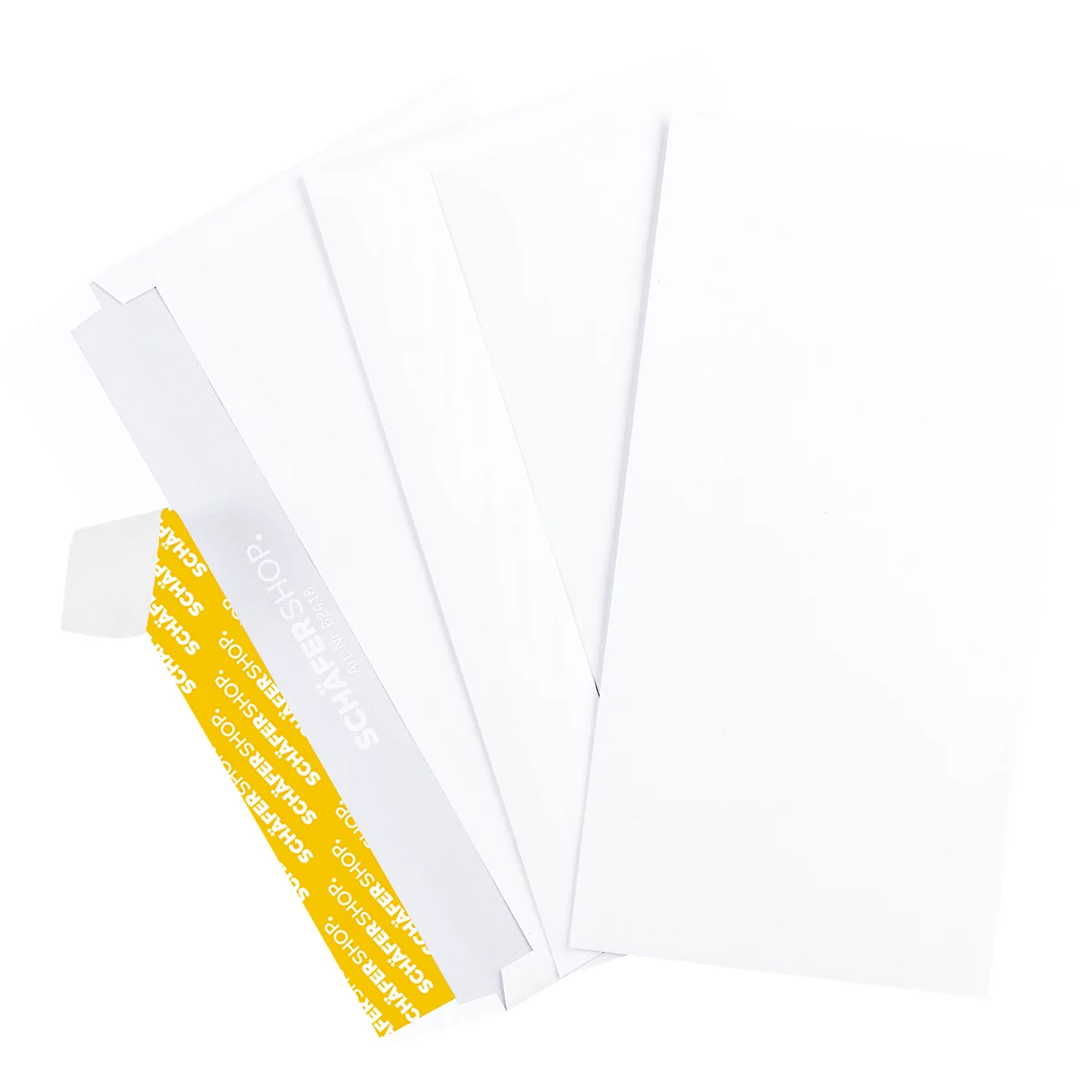 Mehrere weiße Papierbögen, teilweise überlappend, mit einem gelben Streifen mit dem Schriftzug "SCHÄFERSHOP".