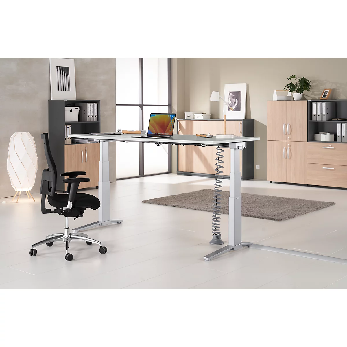 Schäfer Shop Genius Bureautafel PLANOVA ergoSTYLE, C-poot, rechthoek, tweetraps elektr. in hoogte verstelbaar, B 2000 mm, lichtgrijs/blank aluminium 