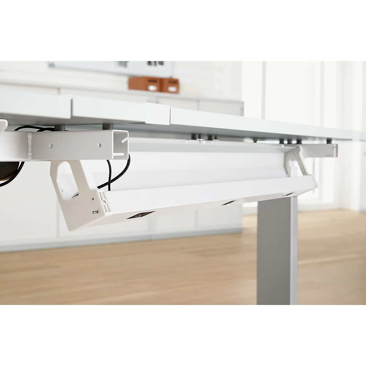 Schäfer Shop Genius Chemin de câbles PLANOVA ERGOSTYLE, 1538 mm, pour table 2000, blanc