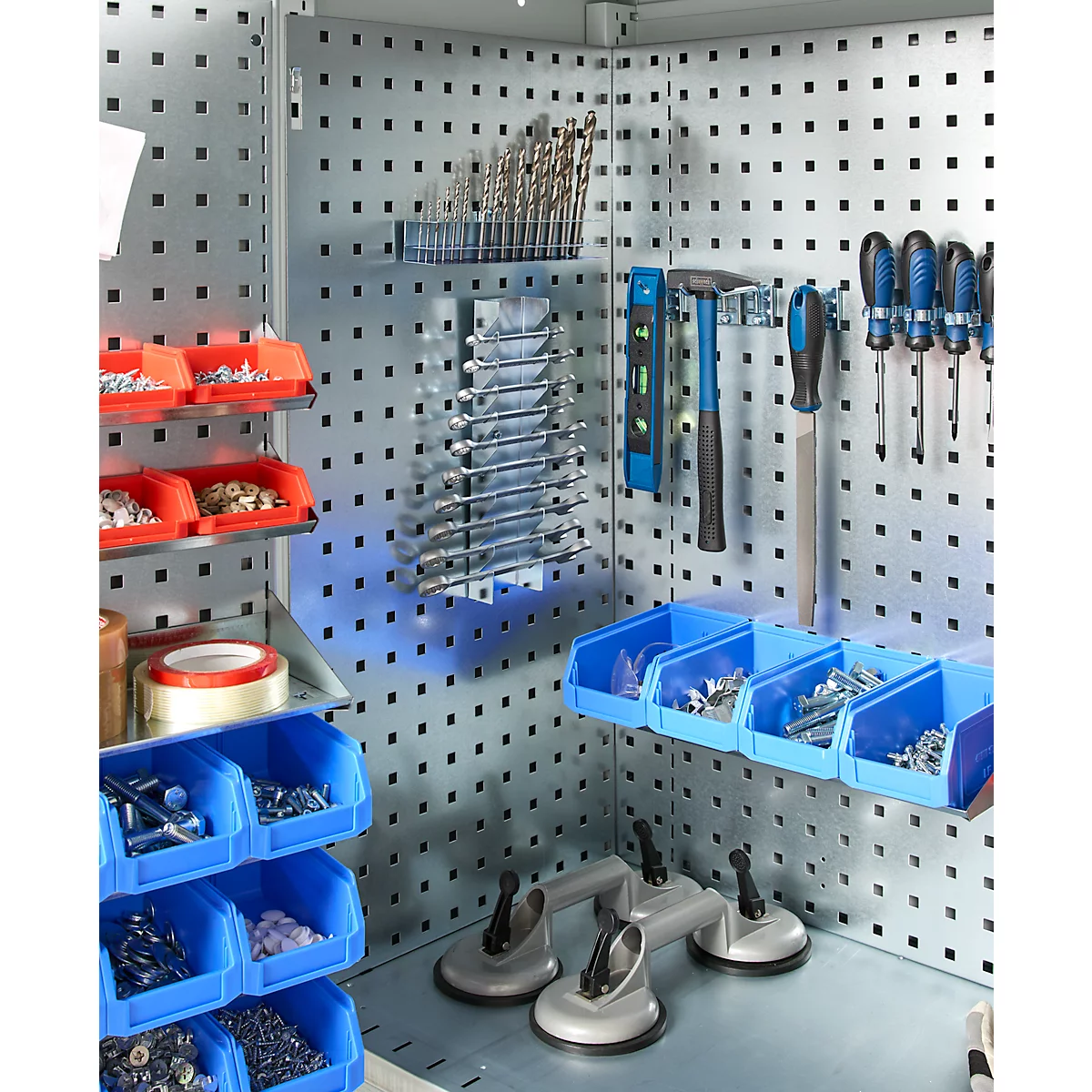 Schäfer Shop Genius materiaalkast FS, 5 OH, afsluitbaar, geperforeerde roosterwanden/2 laden/2 legborden, tot 450 kg, B 1055 x D 520 x H 1950 mm, lichtgrijs/lichtgrijs + gratis inzetbakset-24 st.
