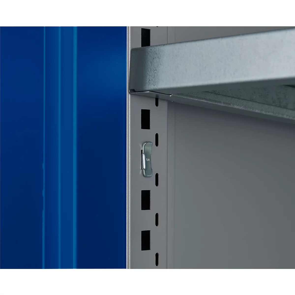 Schäfer Shop Genius Mehrzweckschrank FS, modular, indivuduell erweiterbar, Mittelwand, 4 Fachböden, bis 450 kg, B 1055 x T 520 x H 1950 mm, weißalu/enzianblau