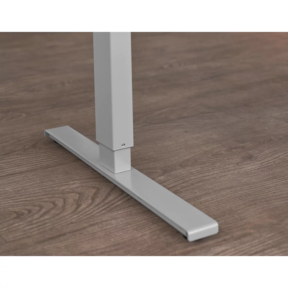 Schäfer Shop Genius Schreibtisch AERO FLEX, elektrisch höhenverstellbar, Rechteck, C-Fuß, B 1600 mm, Ahorn/schwarz + Memorypanel