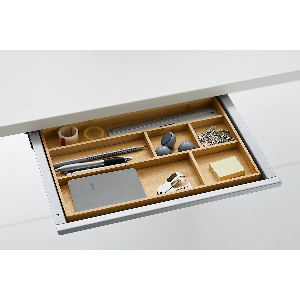 Schäfer Shop Genius Schreibtisch ERGOSTYLE S, Rechteck, 2-stufig elektrisch höhenverstellbar, C-Fuß, B 1600 x T 800 x H 635-1305 mm, inkl. Memory Master + Schublade, weiß/weißaluminium