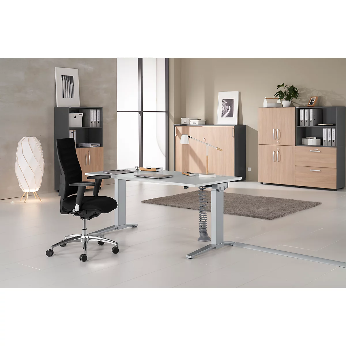 Schäfer Shop Genius Schreibtisch PLANOVA ERGOSTYLE, elektrisch höhenverstellbar, Rechteck, C-Fuß, B 1600 mm, lichtgrau/weißalu 