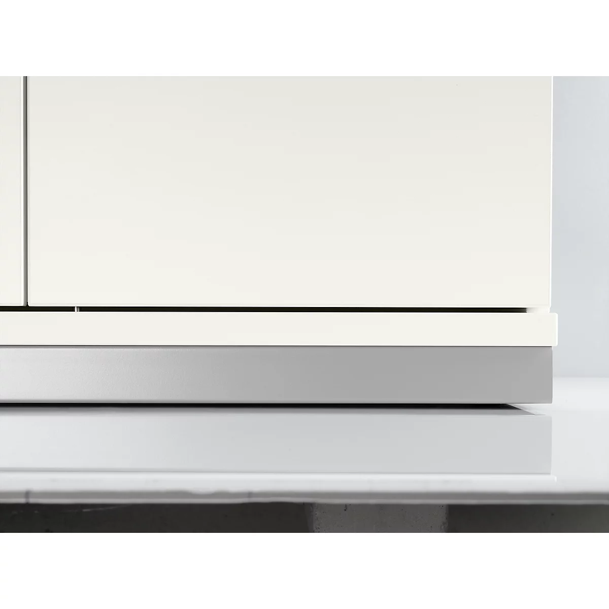 Schäfer Shop Genius Stahlsockel TETRIS WOOD, für Regale/Schränke B 800 mm, weißaluminium
