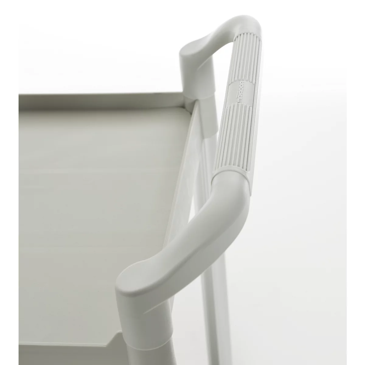 Schäfer Shop Pure Chariot à plateaux, 2 plateaux, jusqu'à 200 kg, 2 poignées de poussée, roues pivotantes, aluminium &amp; plastique, L 850 x l 480 x H 950 mm, plateaux gris clair