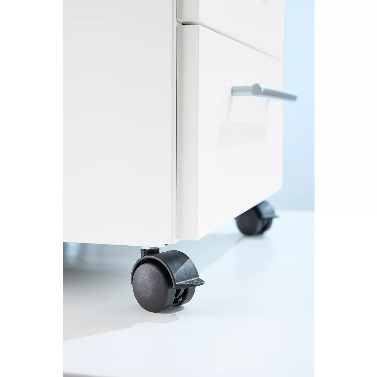 Schäfer Shop Pure Rollcontainer 1233, Utensilienauszug + 3 Schubladen, abschließbar, eckige Metallgriffe, B 434 x T 600 x H 570 mm, weiß/anthrazit