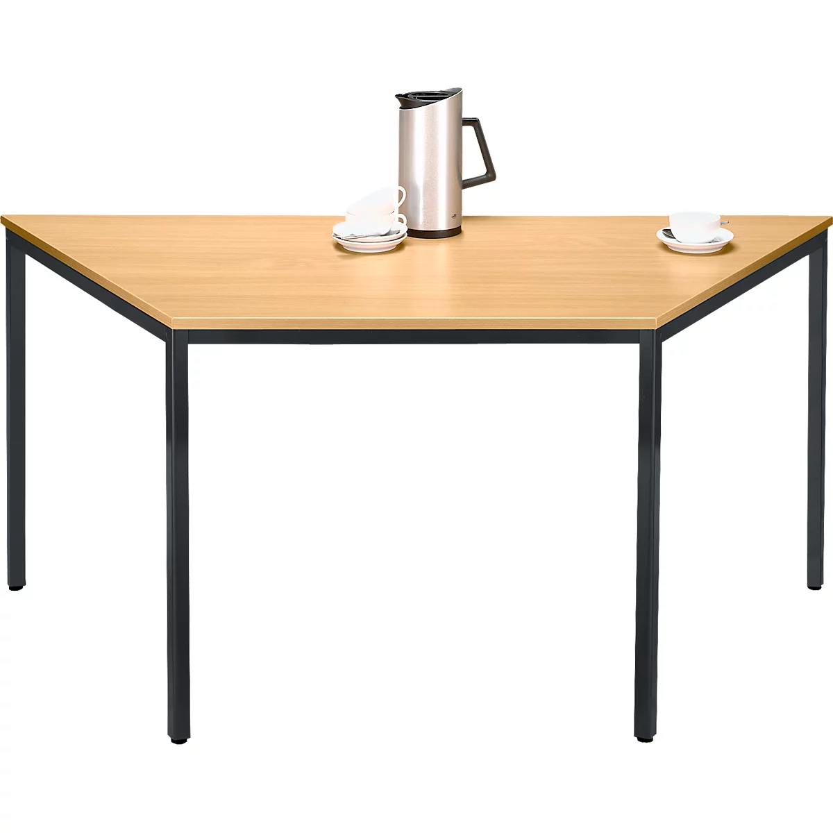 Dreieckiger Tisch mit Metallbeinen, helle Tischplatte, Kaffeekanne und Tassen.