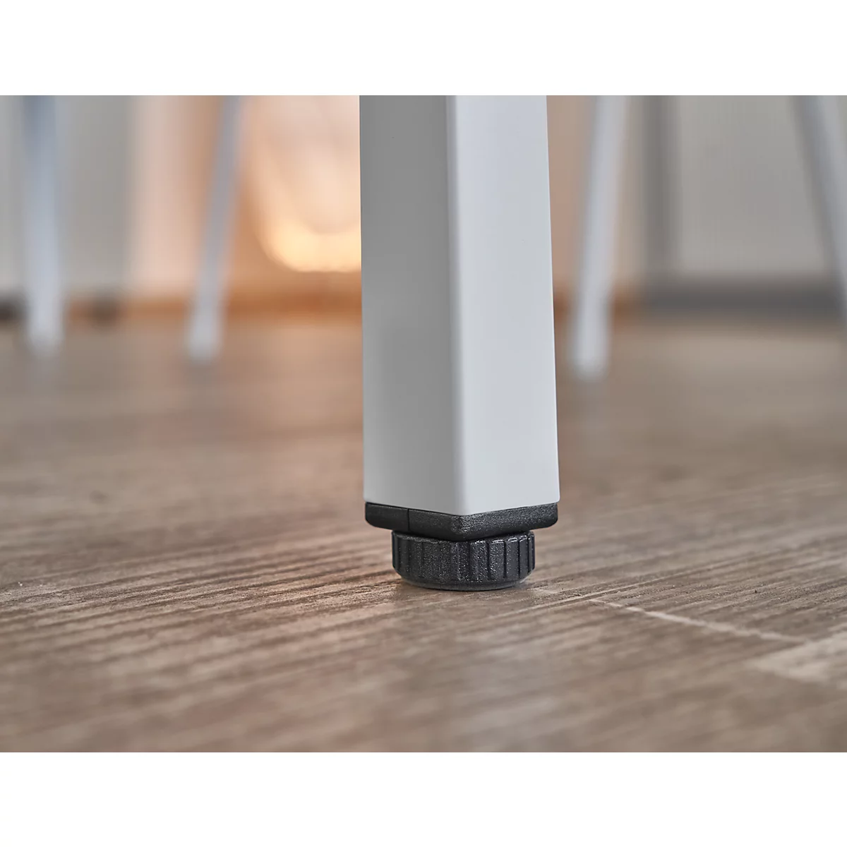 Schäfer Shop Pure Table en tube d'acier, rectangulaire, pied en tube carré, L 1400 x P 800 zéro x H 720 mm, gris clair/noir