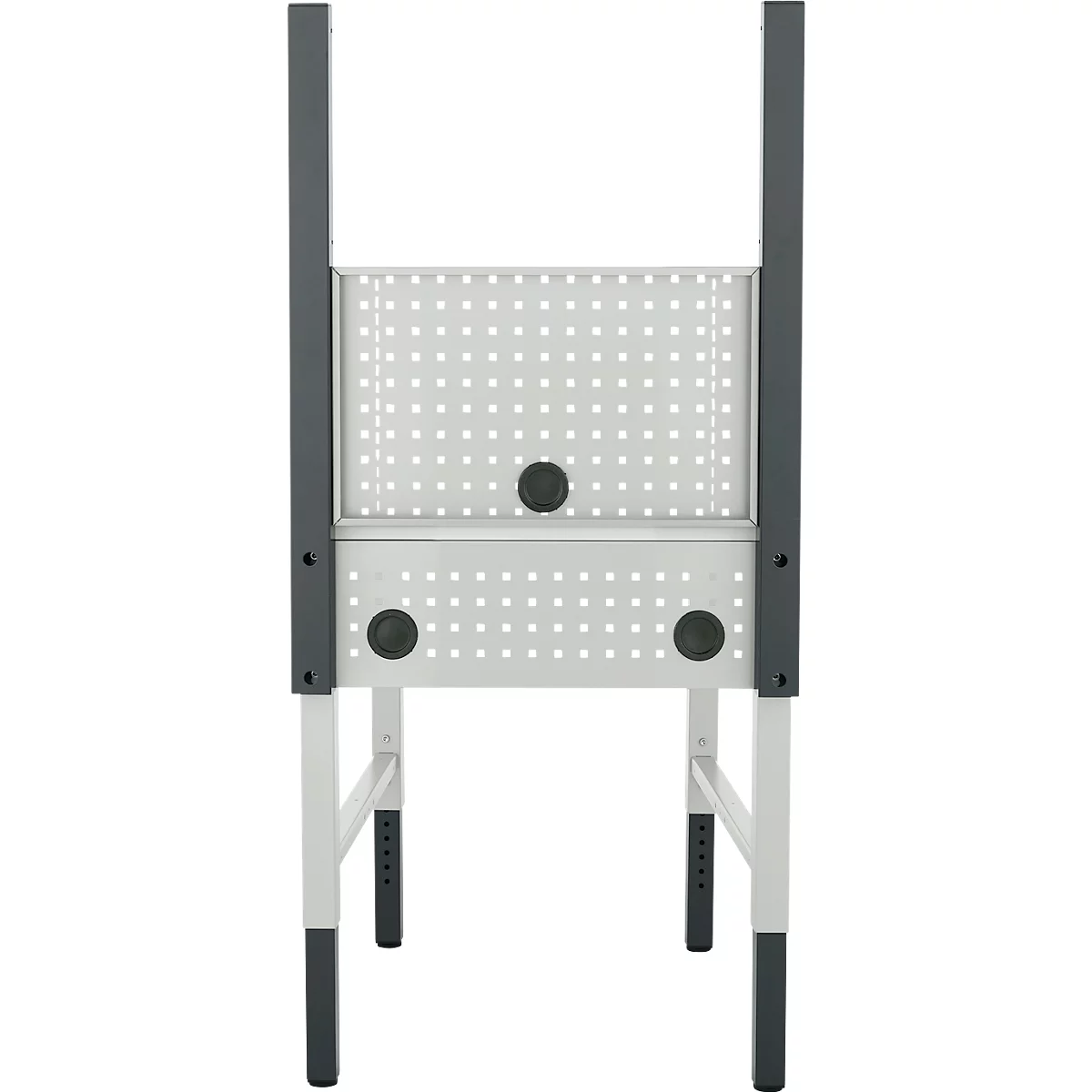 Werkbank met geperforeerd paneel. De werkbank heeft grijze frames en een licht paneel met gaten. Hij staat voor een witte achtergrond.