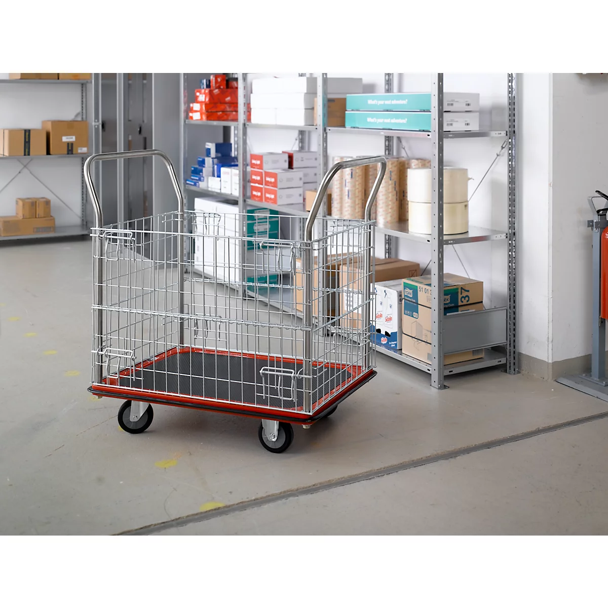 Schäfer Shop Select 213 Premium Plattformwagen mit Gitterrahmen, bis 370 kg, Kantenschutz, Gummimatte, schwarz/rot