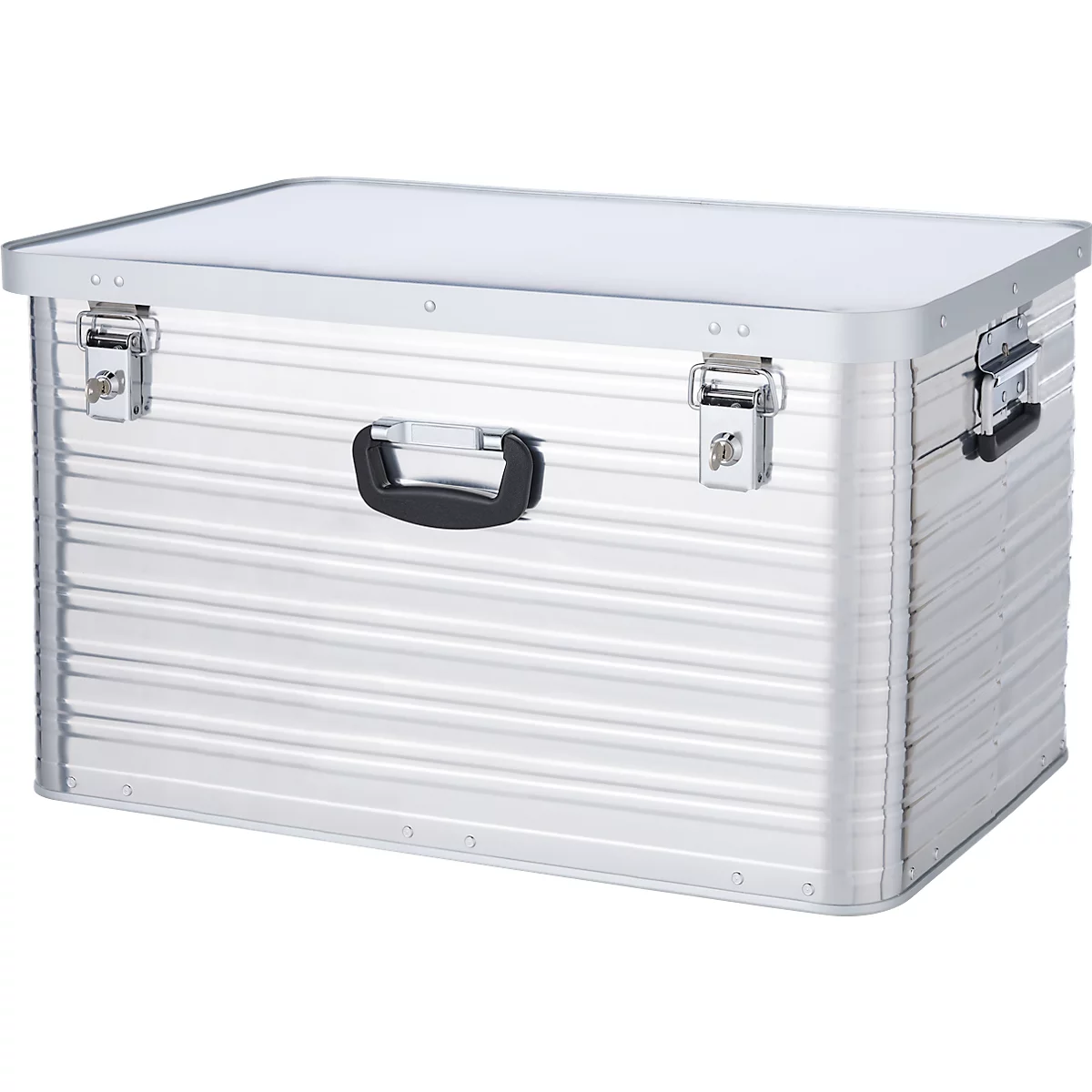 Silberne Aluminiumbox mit schwarzem Griff und zwei Verschlüssen. Geriffelte Oberfläche.