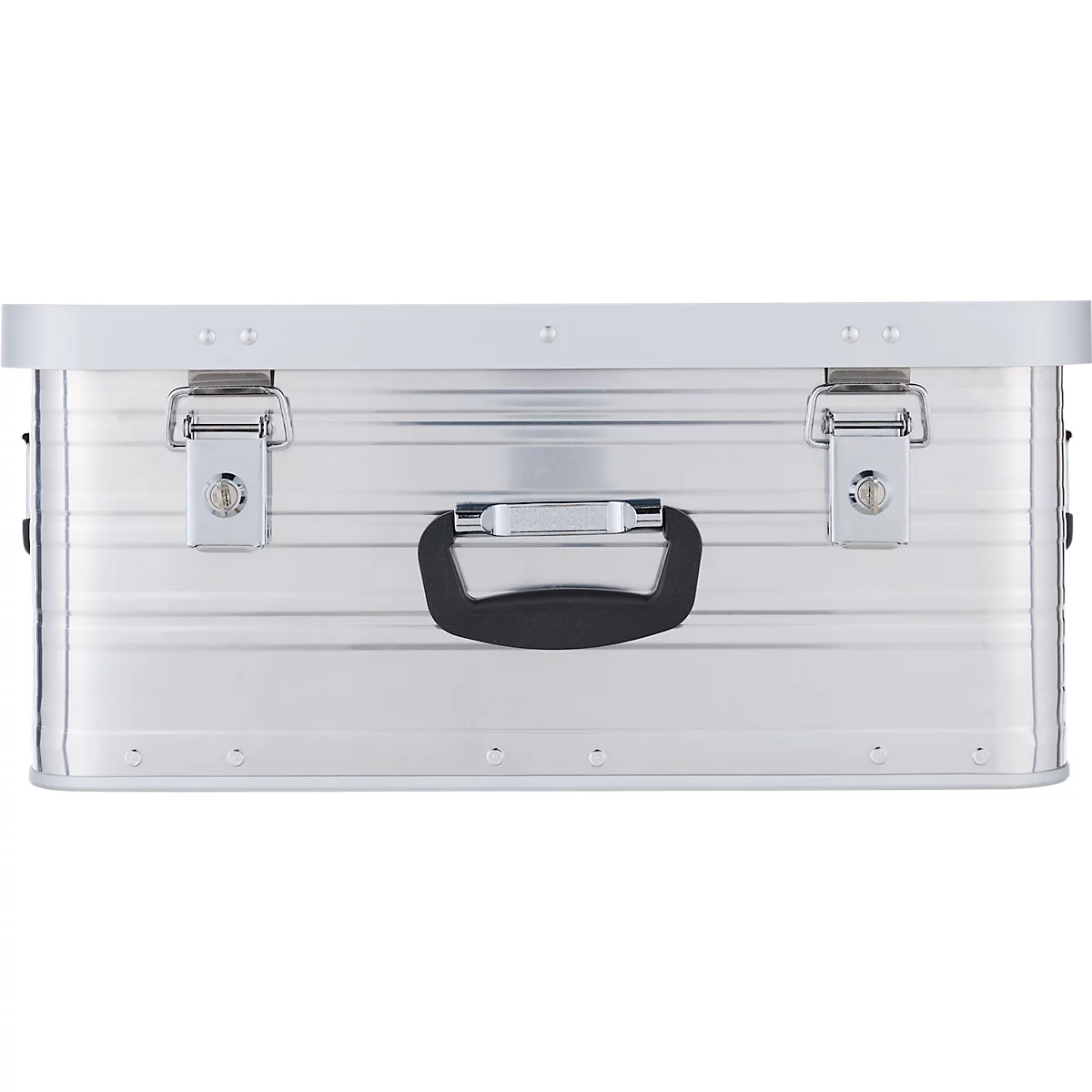 Silberne Aluminiumbox mit zwei Verschlüssen, einem Griff und geriffelter Oberfläche.