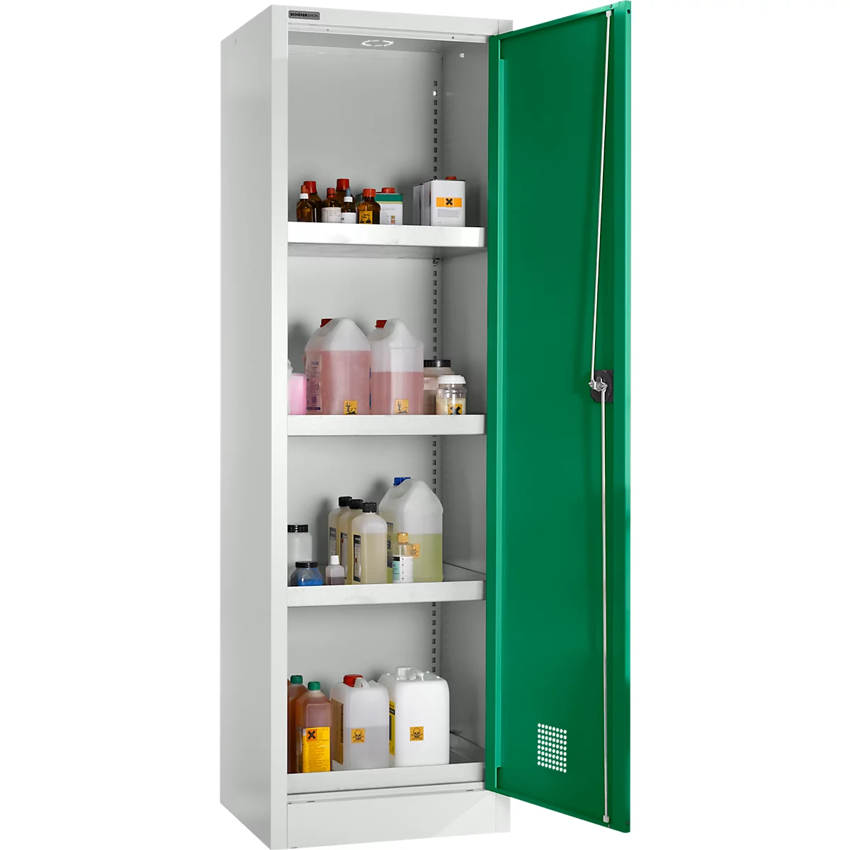 Armoire en acier blanche ouverte avec une porte verte. Étagères remplies de bouteilles, bidons, conteneurs et produits chimiques dangereux.