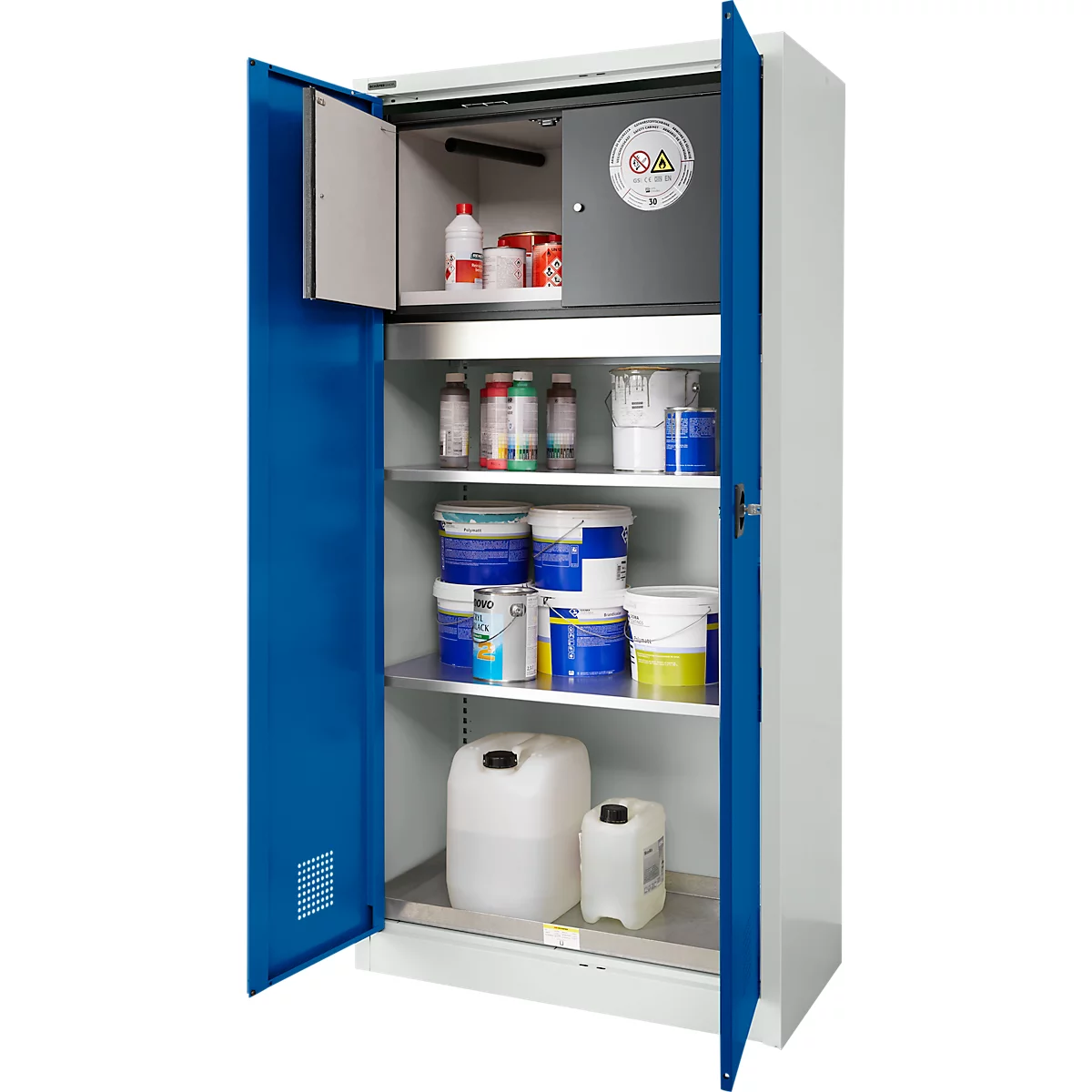 Armoire de sécurité bleue ouverte, remplie de pots de peinture, de bidons et de bouteilles.
