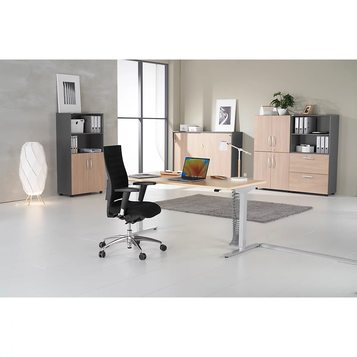 Schäfer Shop Select Bureau Start Off - elektrisch in hoogte verstelbaar - T-poot – L 1600 x B 800 x H 705/1205 mm – ahorn/wit aluminium + lade +kabelspiraal
